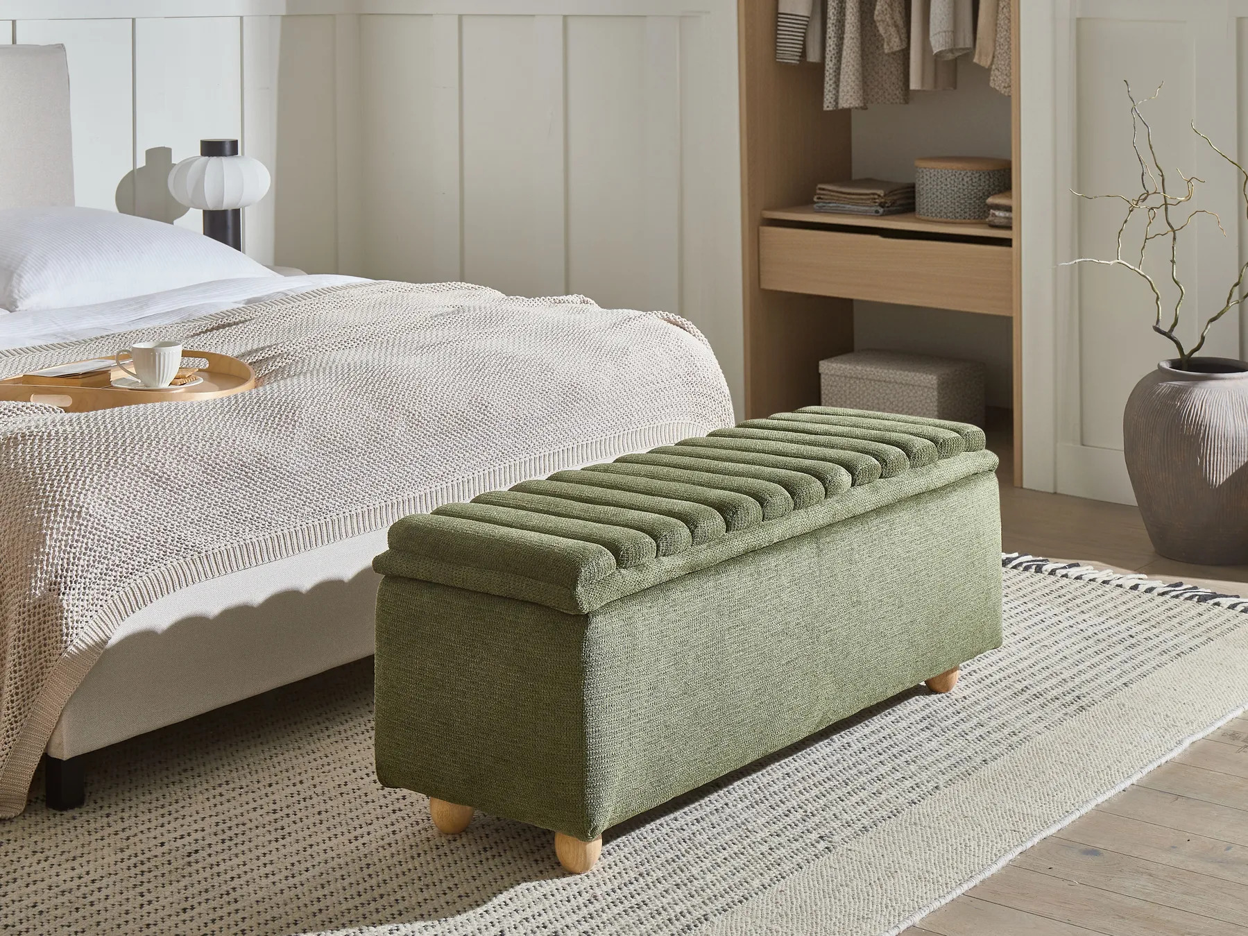 Klop z oblazinjenjem Berwyn 2918 (Zelena)