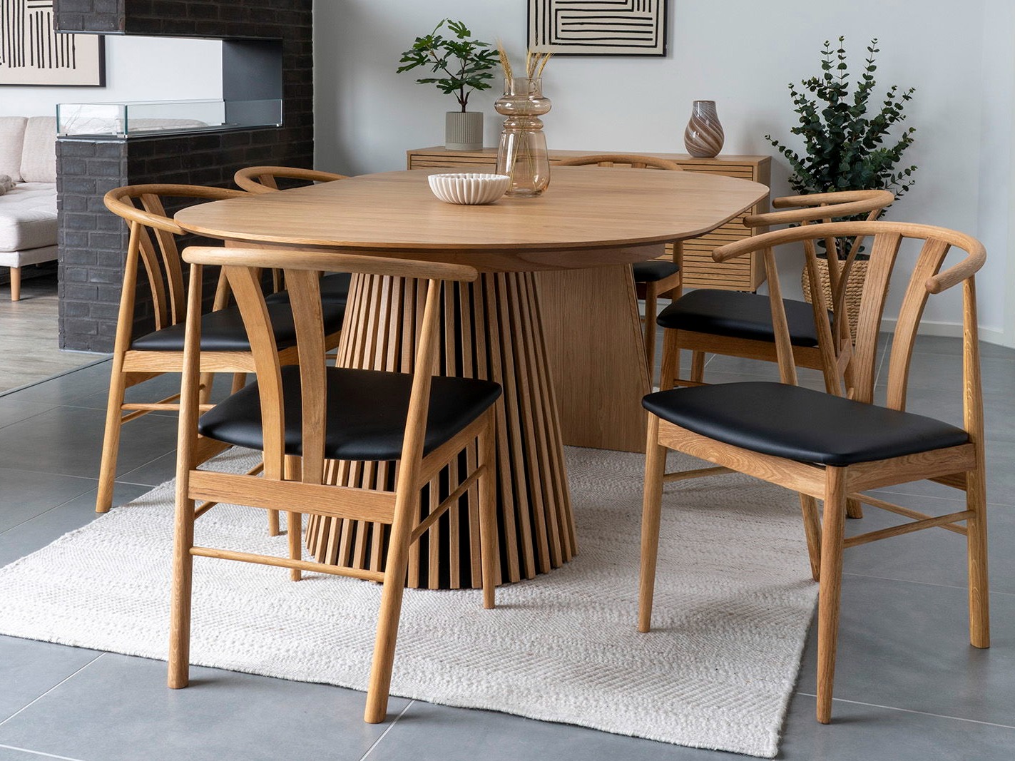 Stol Brea 224 (Črna + Hrast)