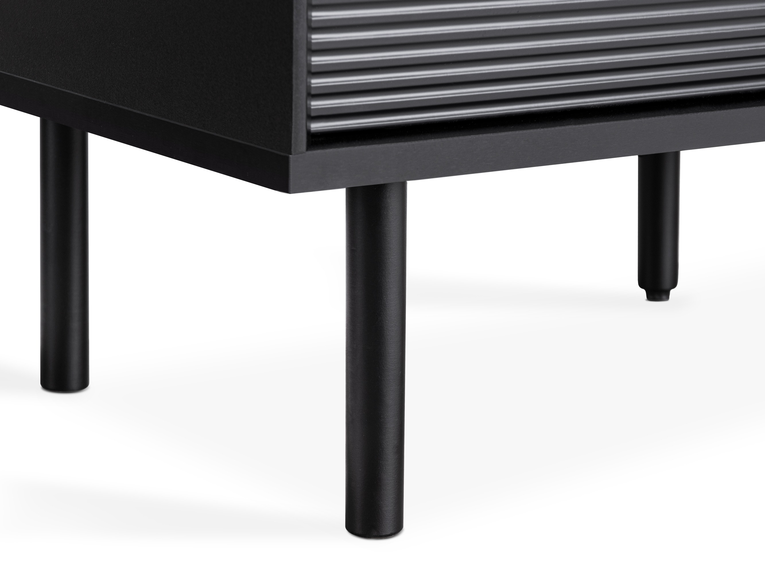 Omarica Corevaru 108 (Črna)