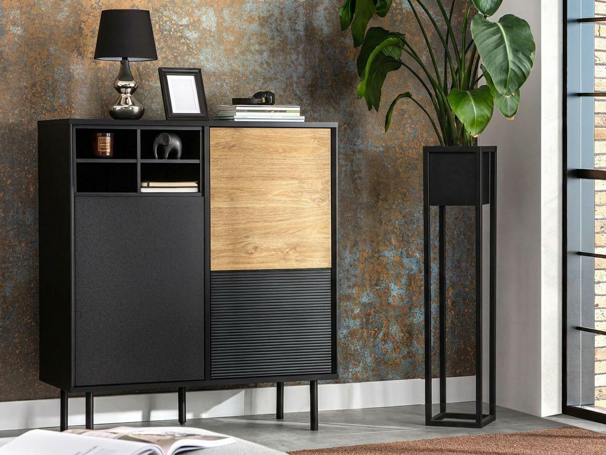 Omarica Corevaru 111 (Črna)