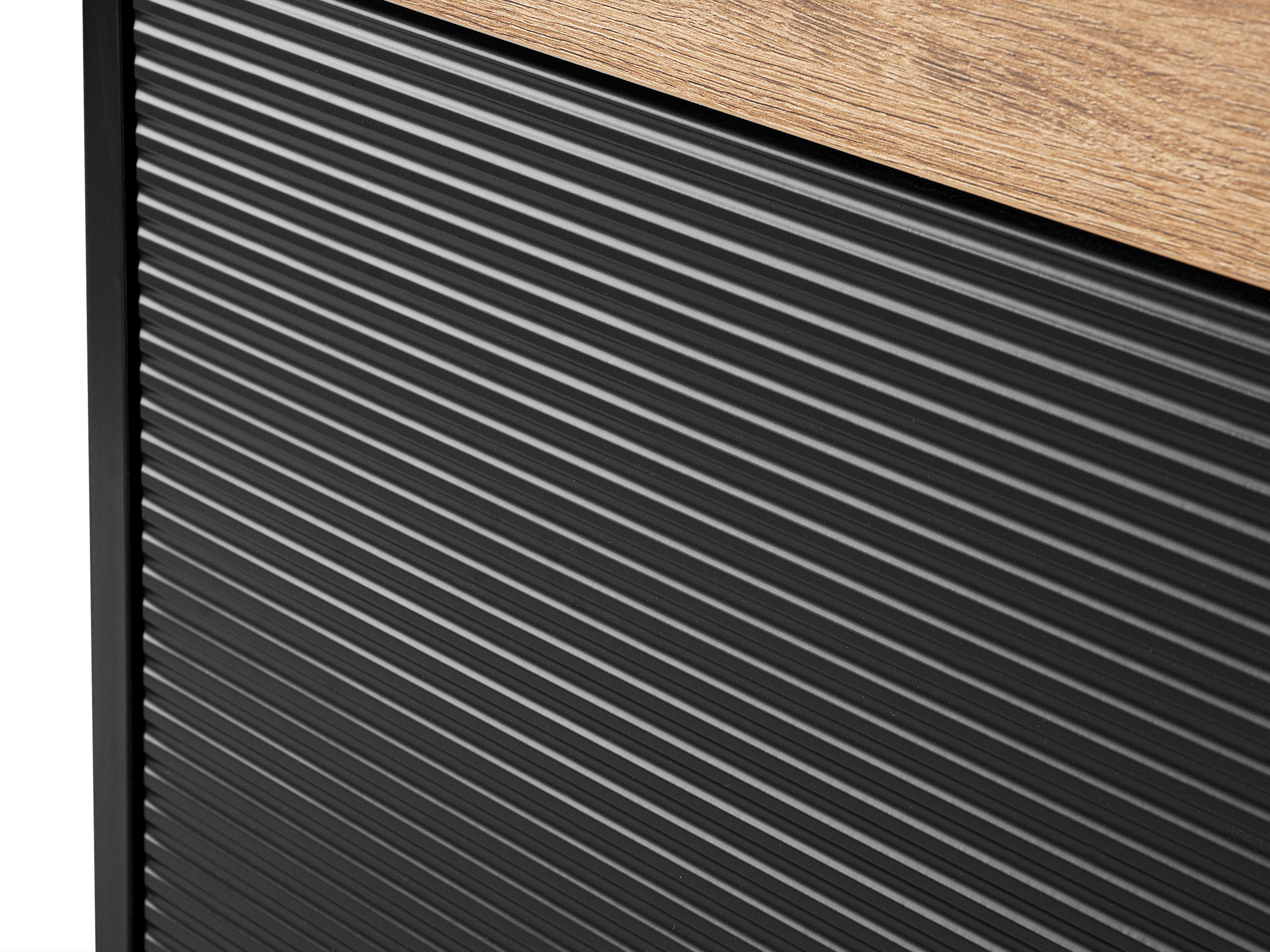 Omarica Corevaru 112 (Črna)