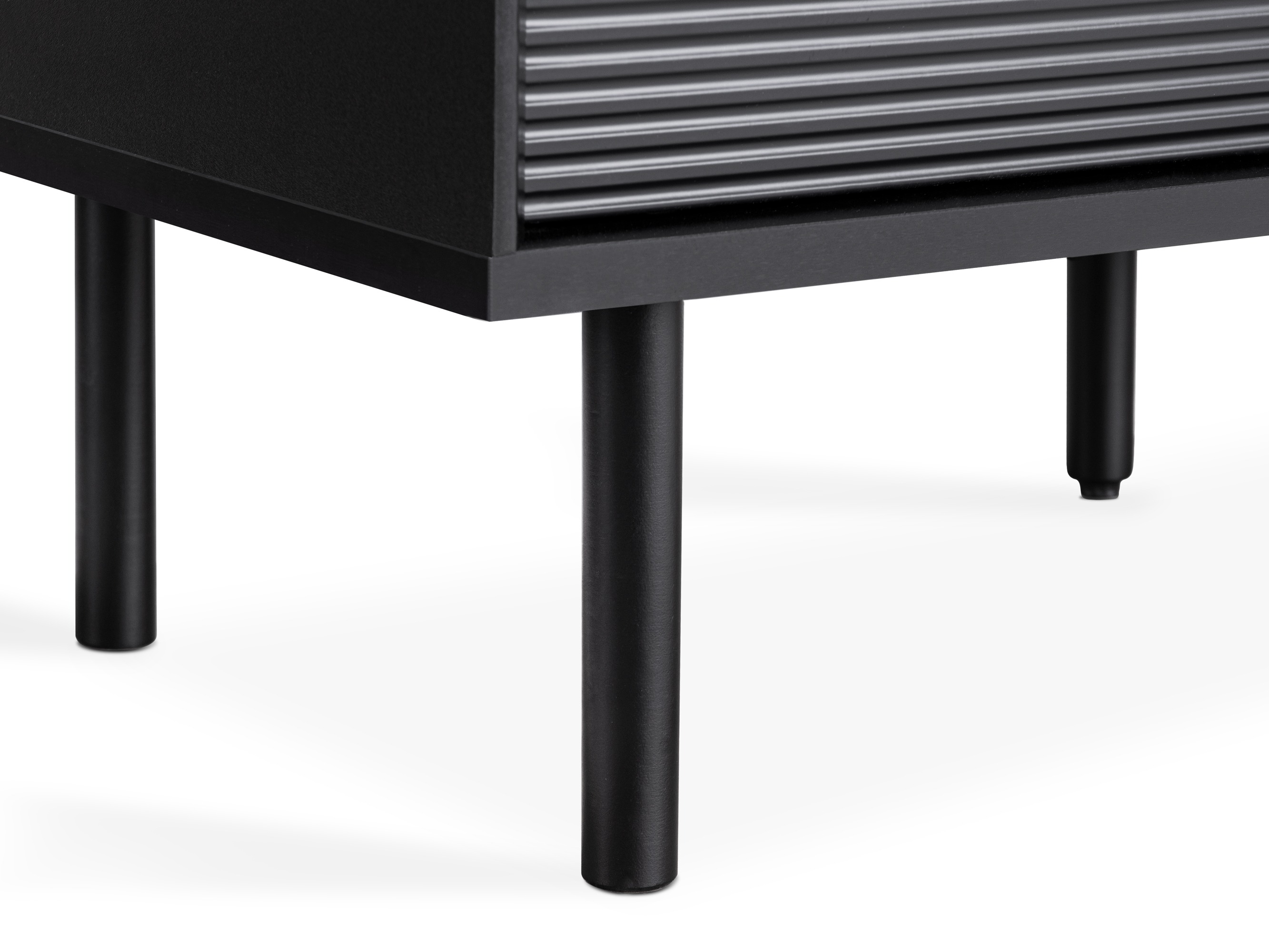 Omarica Corevaru 115 (Črna)