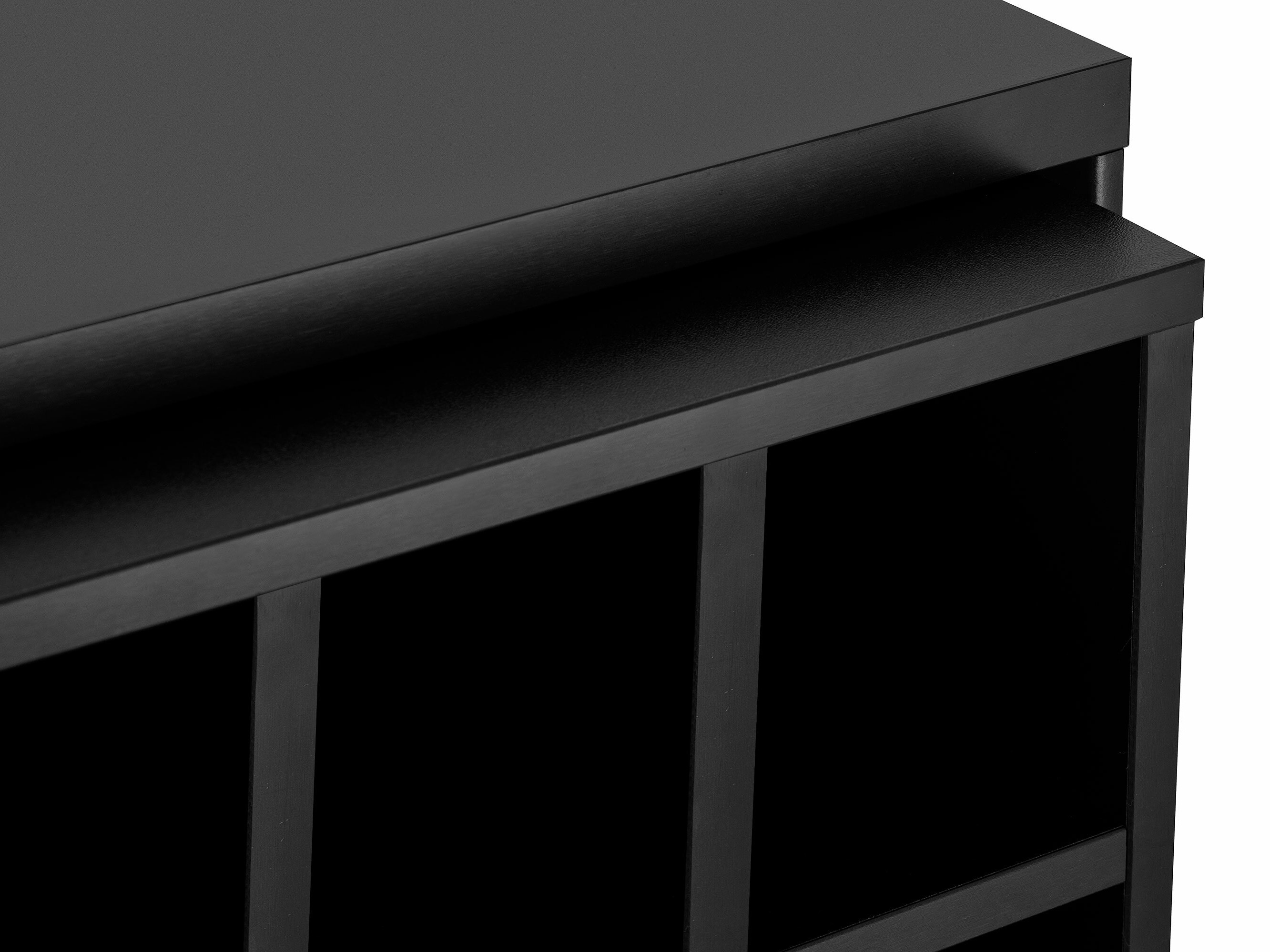 Omarica Corevaru 117 (Črna)