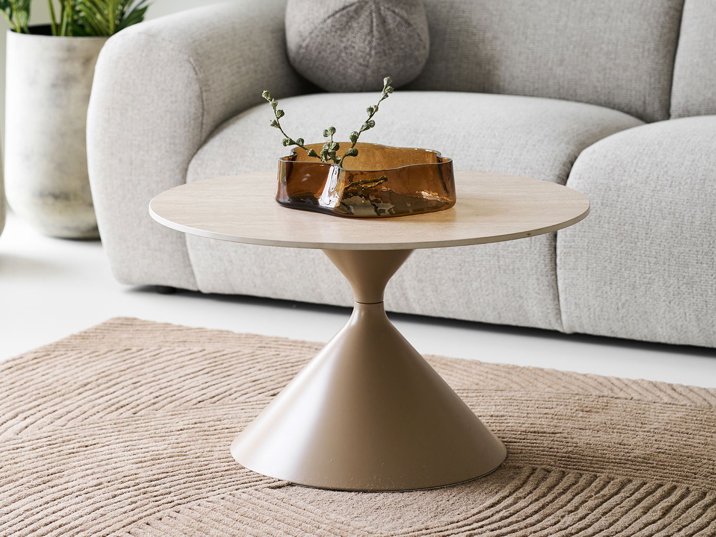 Klubska mizica Brea 264