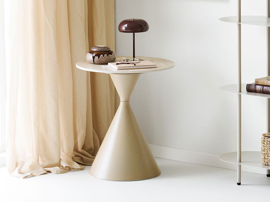 Stranska mizica Brea 265