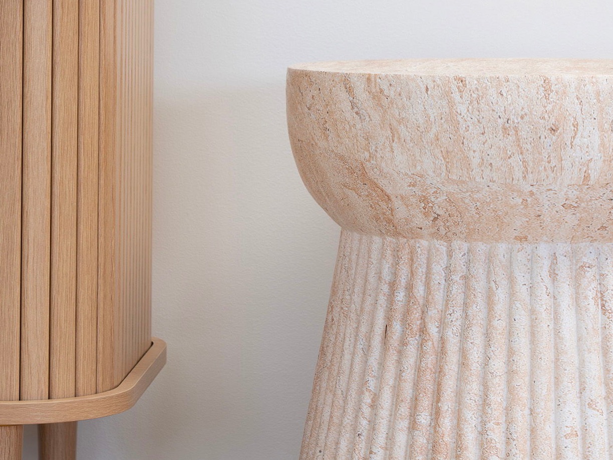 Stranska mizica Brea 286