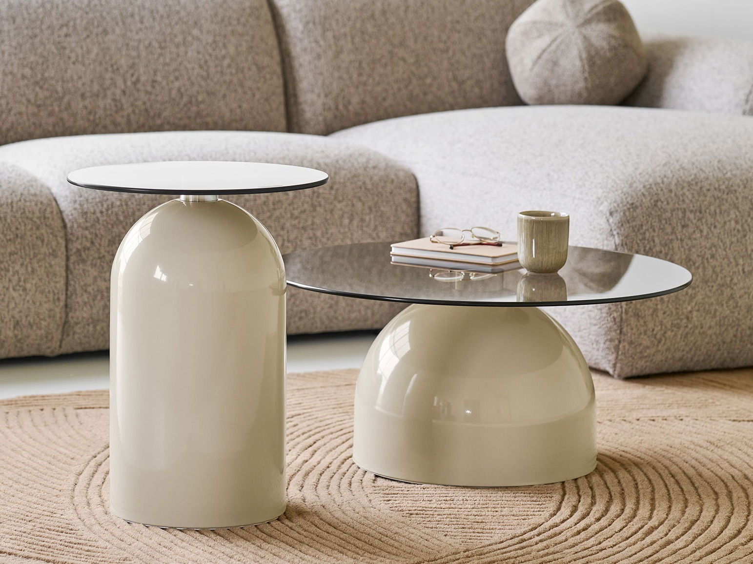 Stranska mizica Brea 290