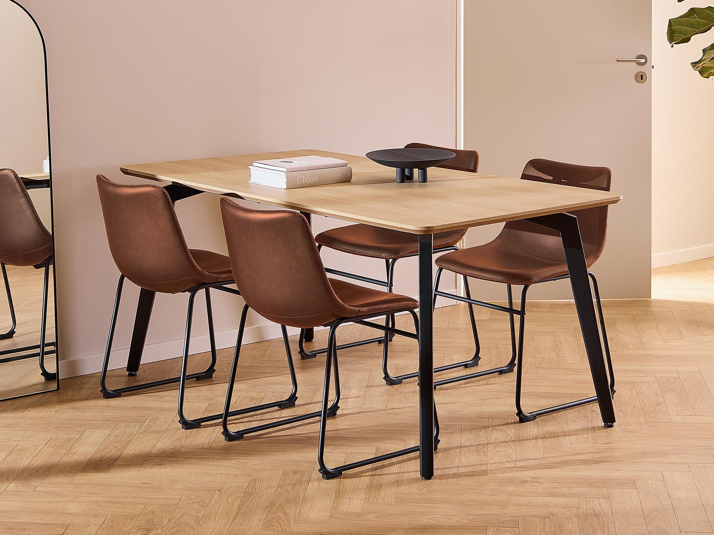 Jedilniški komplet Norsica 1029