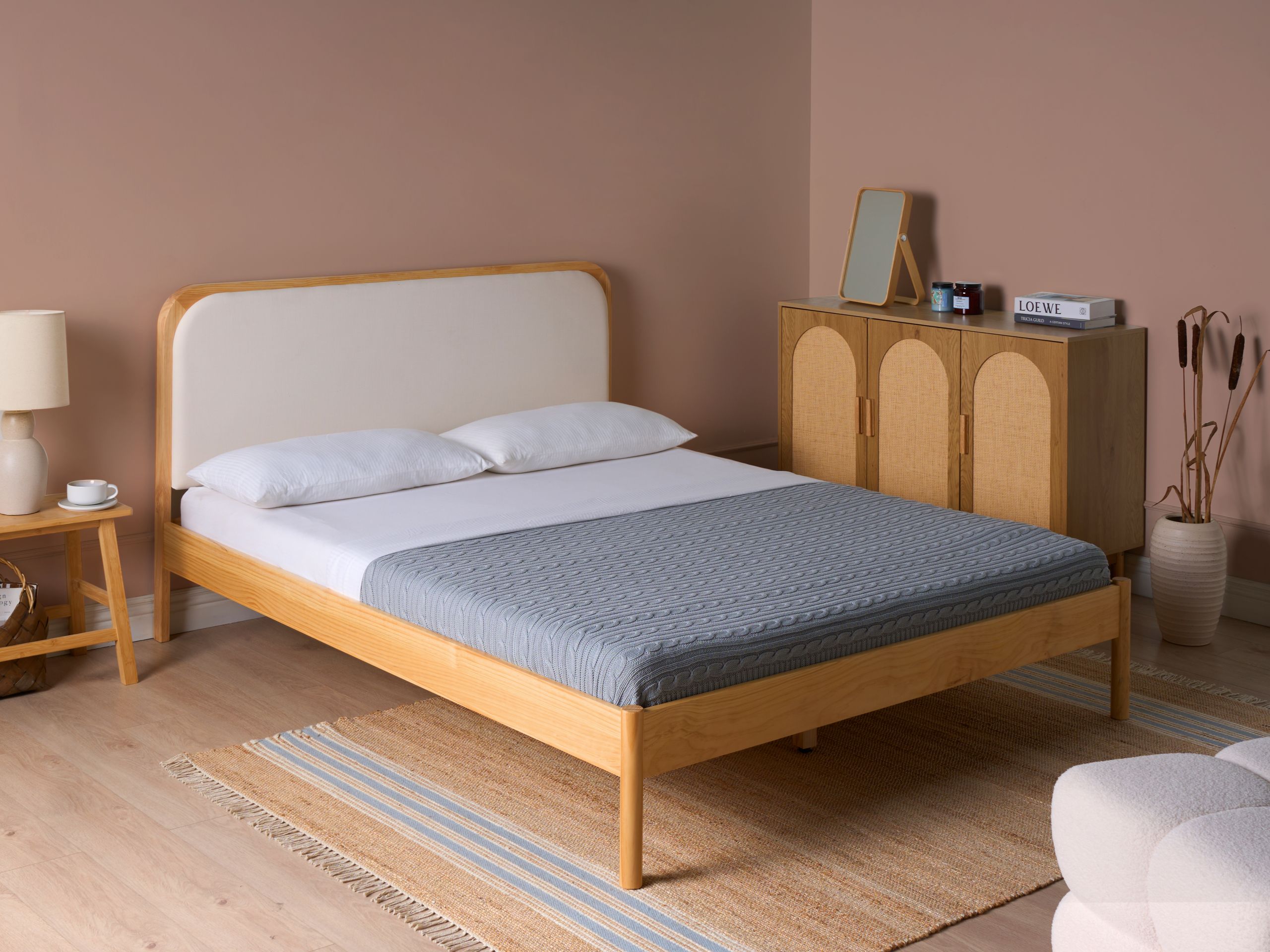 Postelja Berwyn 3051