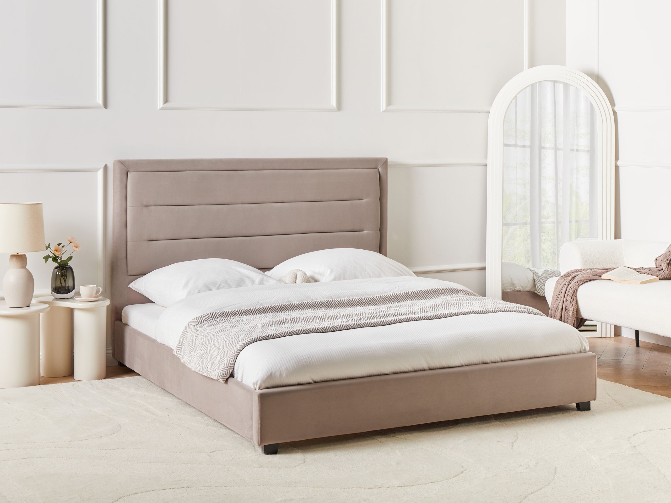 Postelja Berwyn 3114 (Taupe)