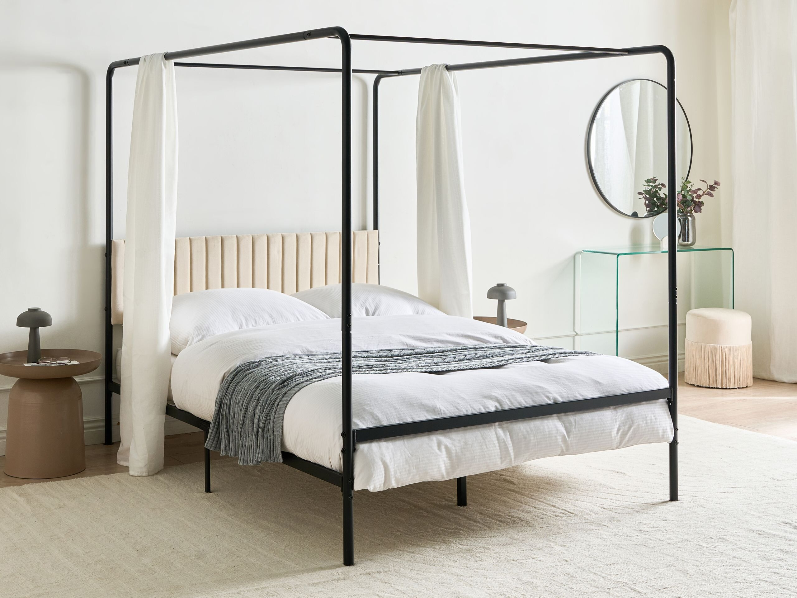 Postelja Berwyn 3120