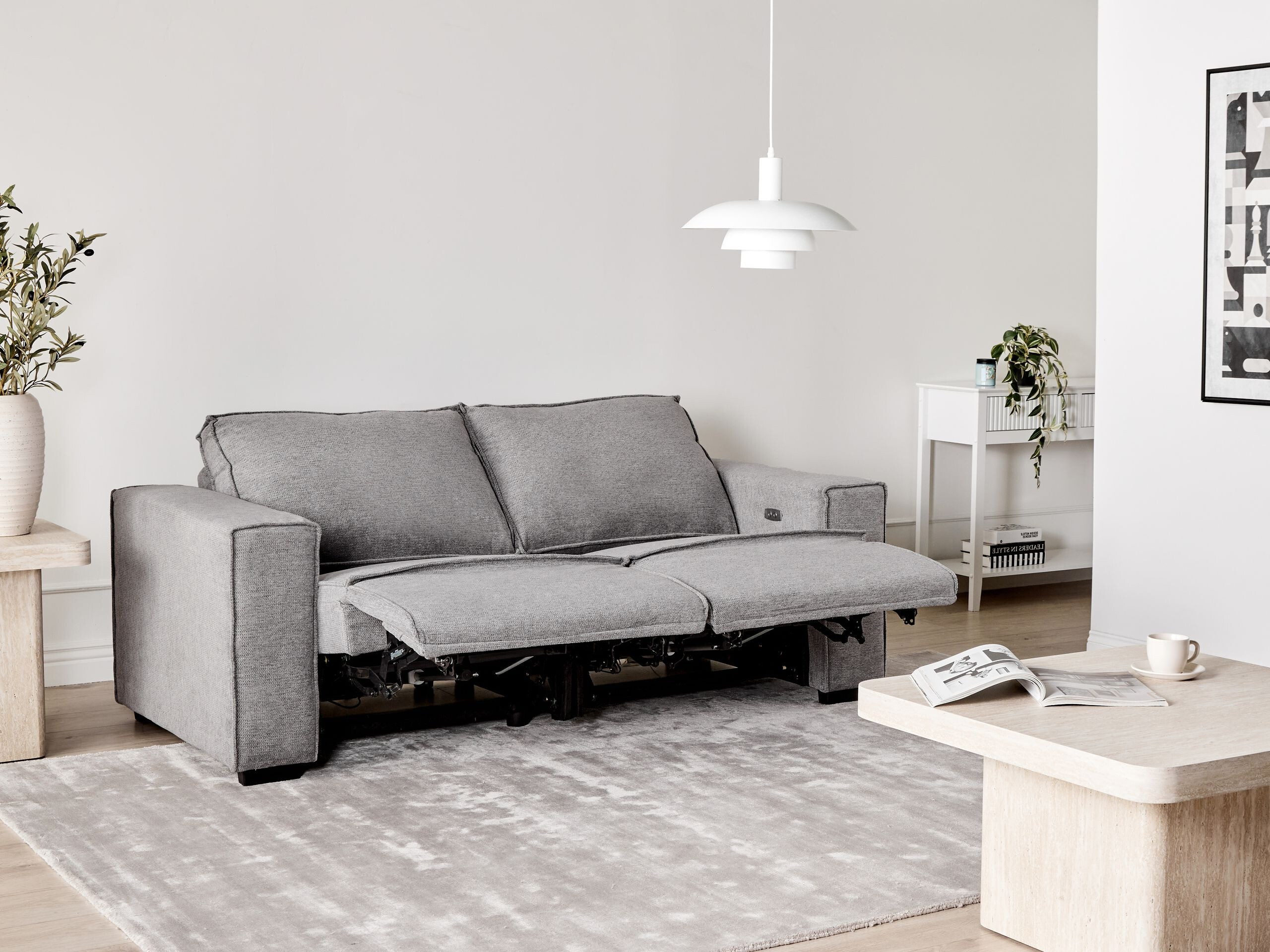 Kavč s počivalnikom Berwyn 3168 (Siva)