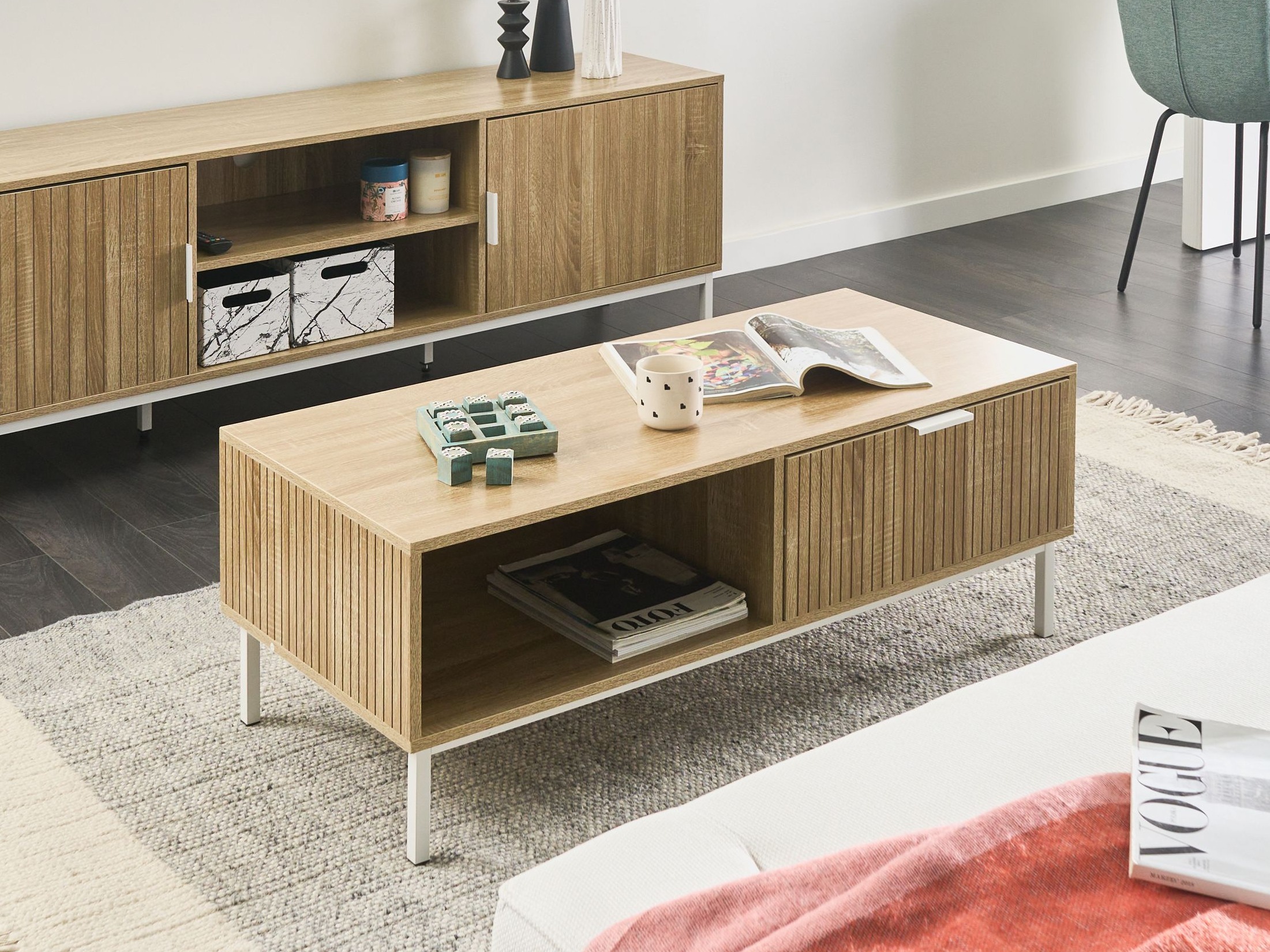 Klubska mizica Berwyn 3176