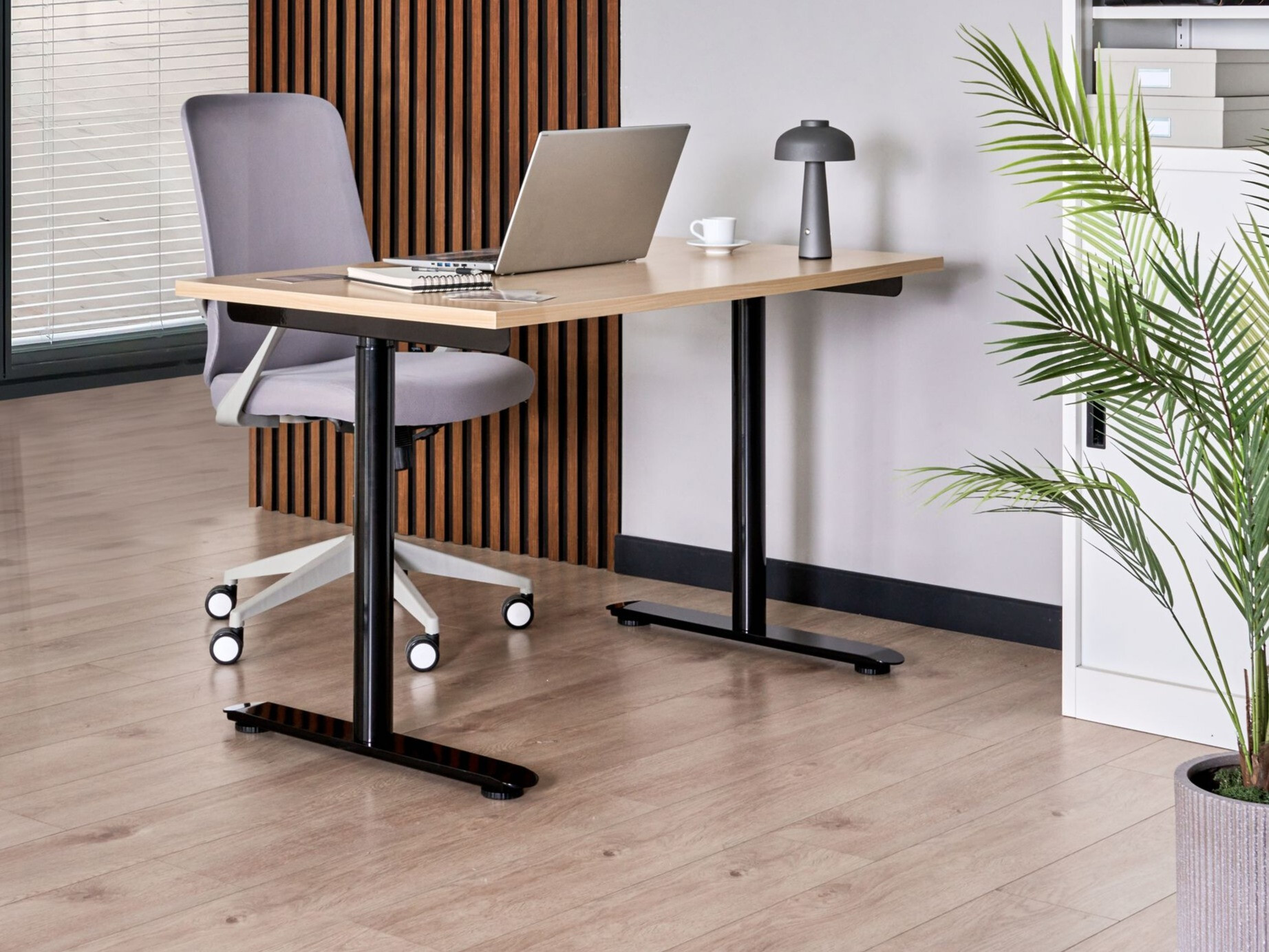 Dvižna pisalna miza Berwyn 3190 (Svetlo rjava)