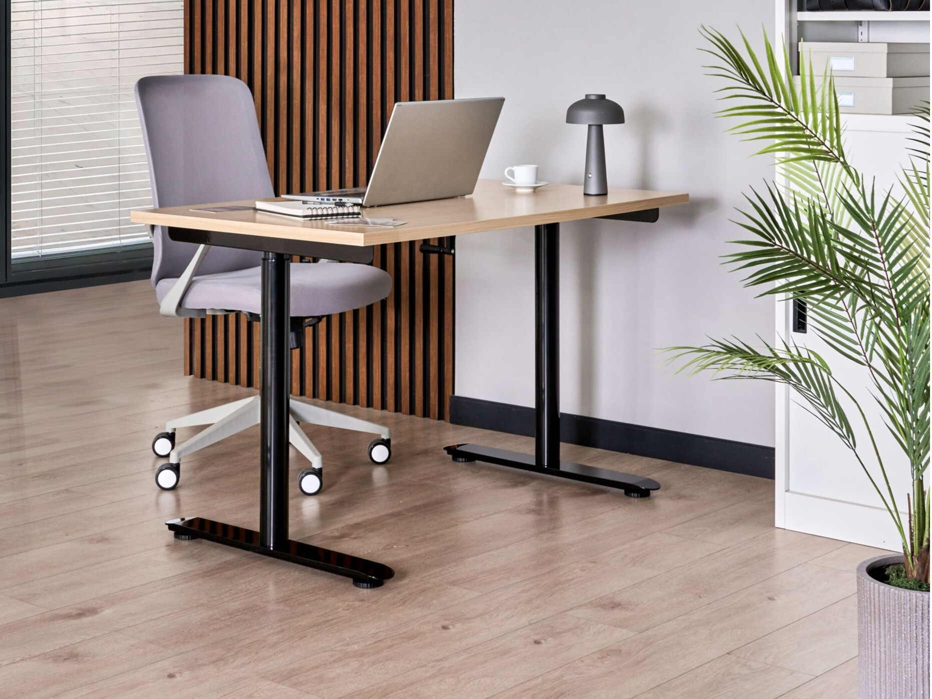 Dvižna pisalna miza Berwyn 3192 (Svetlo rjava)