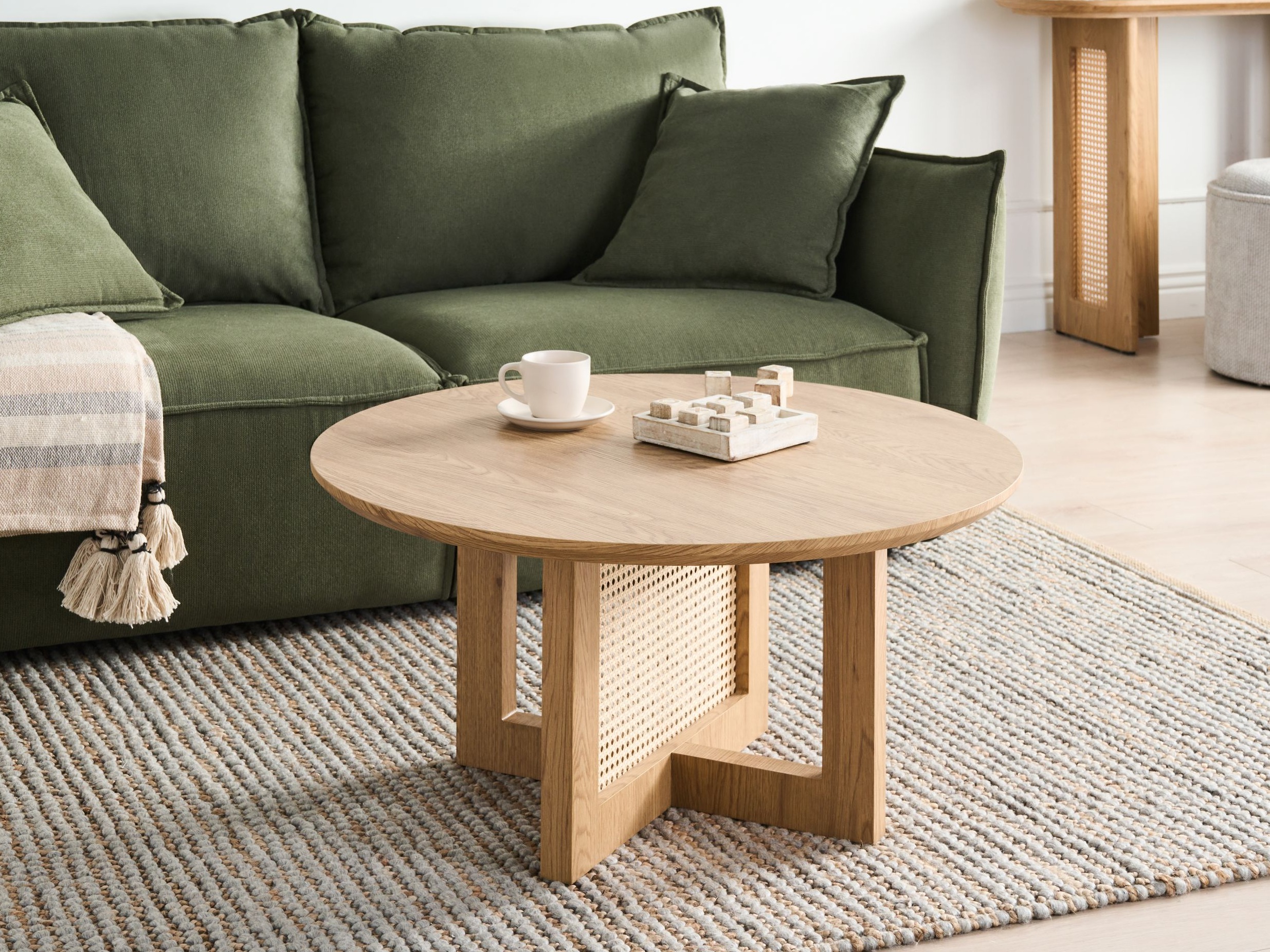 Klubska mizica Berwyn 3182