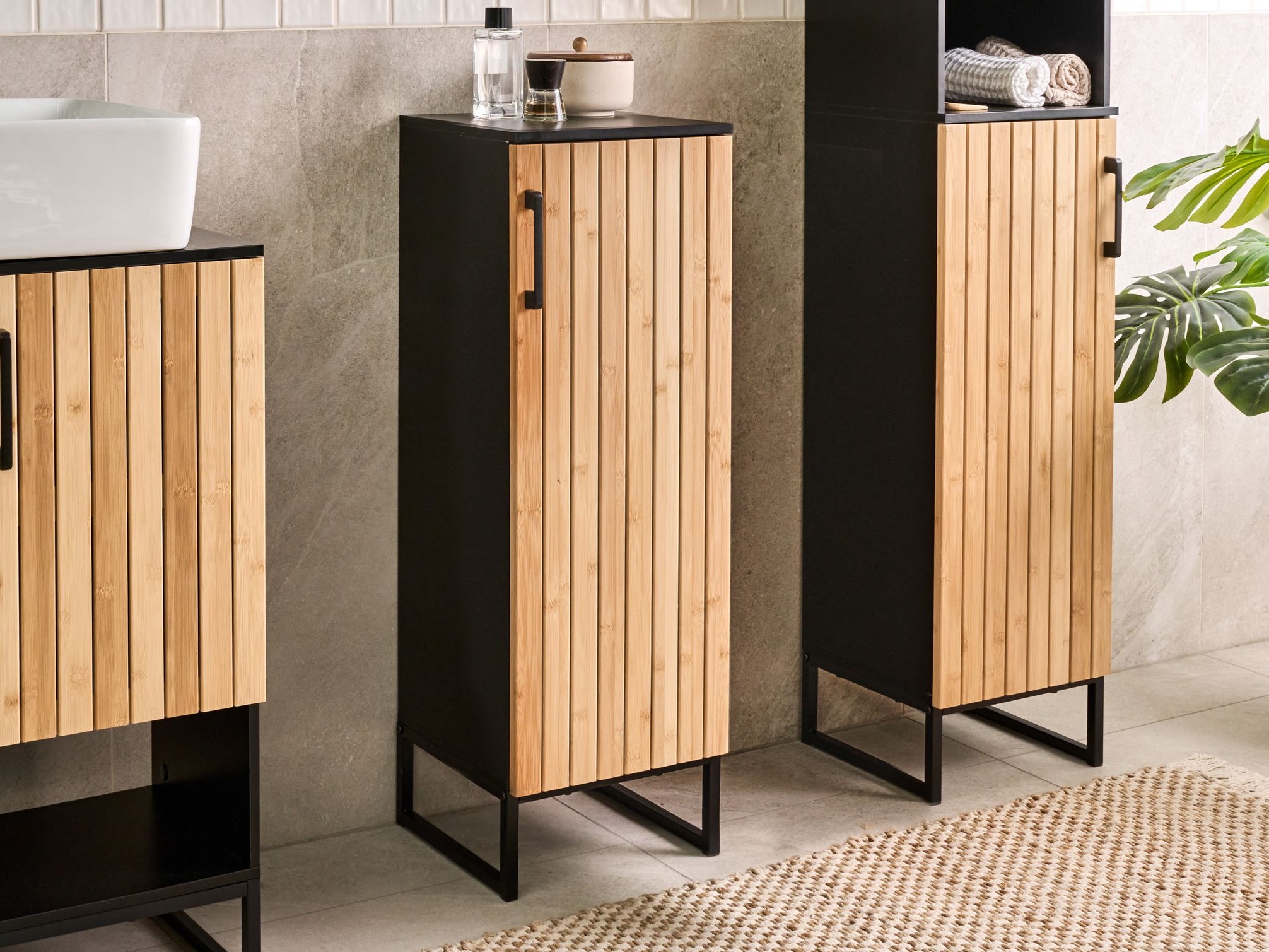 Prostostoječa Kopalniška omarica Berwyn 3193