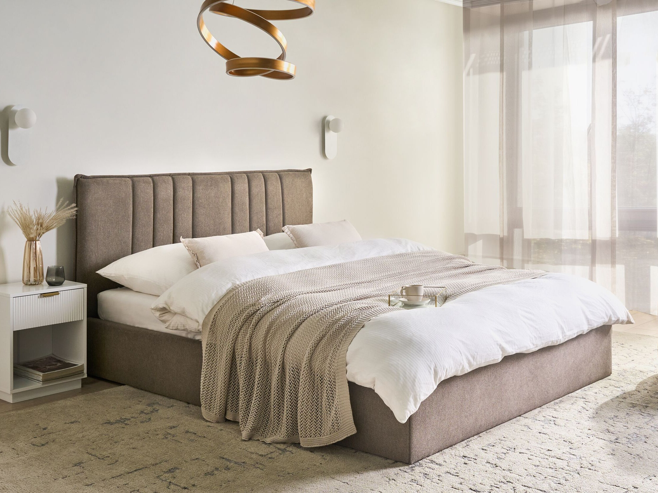 Postelja Berwyn 3198 (Taupe)