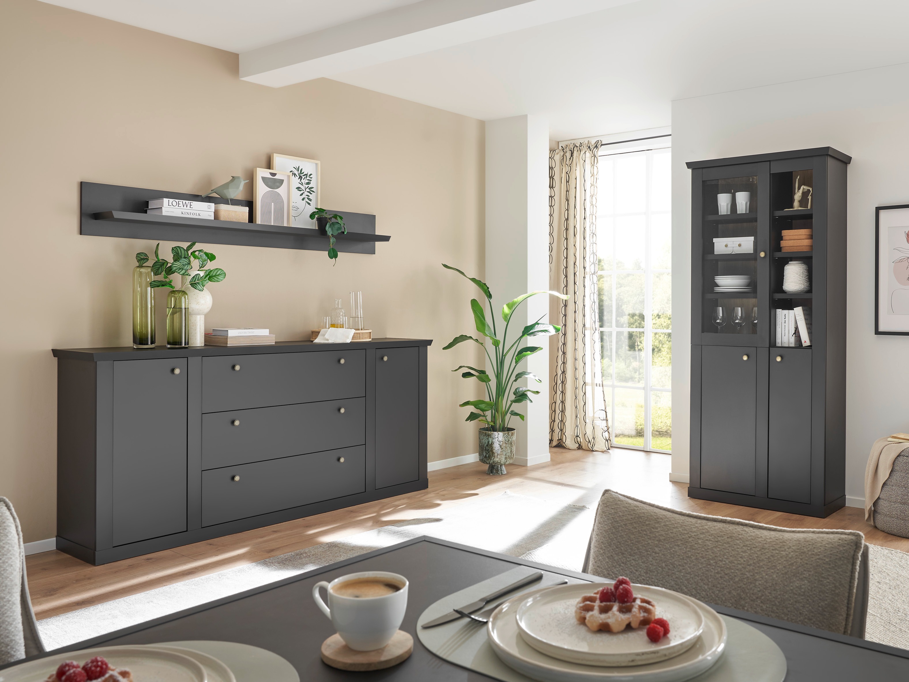 Stenska polica Lirsero 105