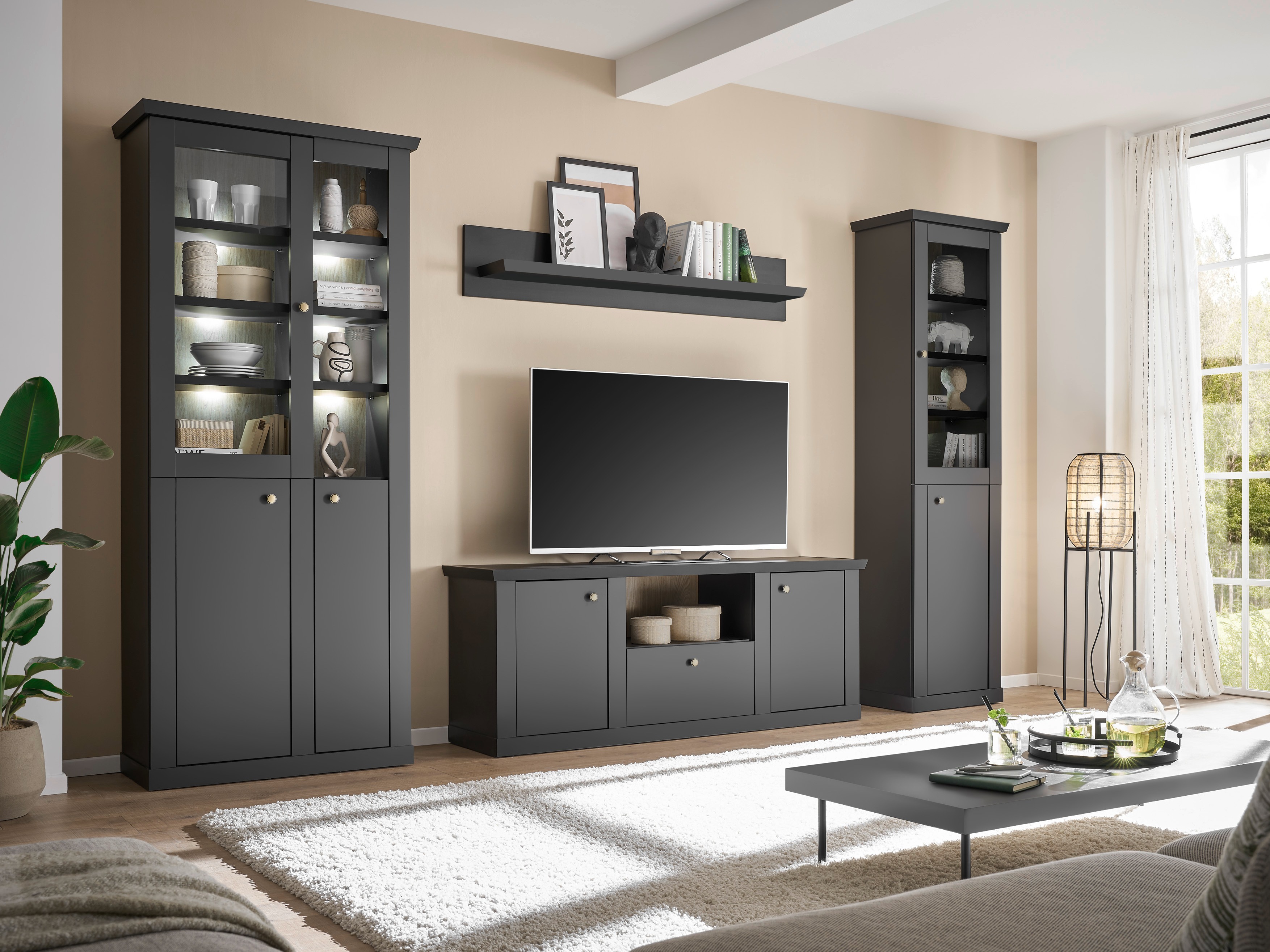 Regal Lirsero 108