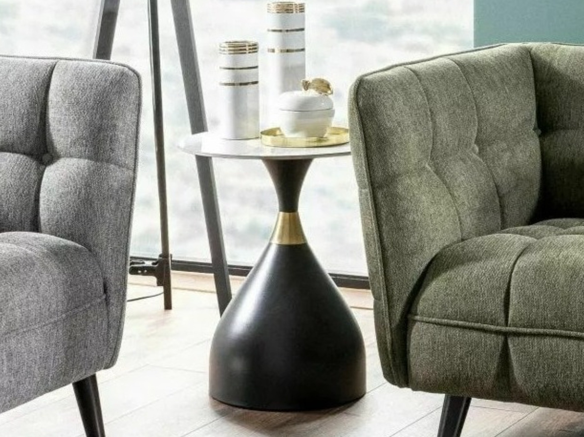 Klubska mizica Detroit 937