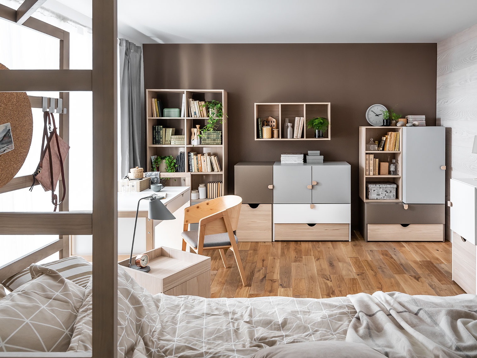 Regal Nutese 102 (Bor)