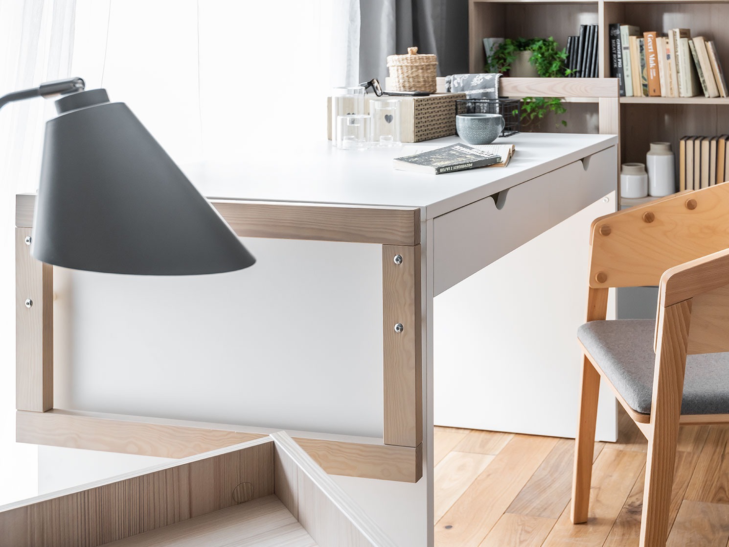 Pisalna miza Nutese 110