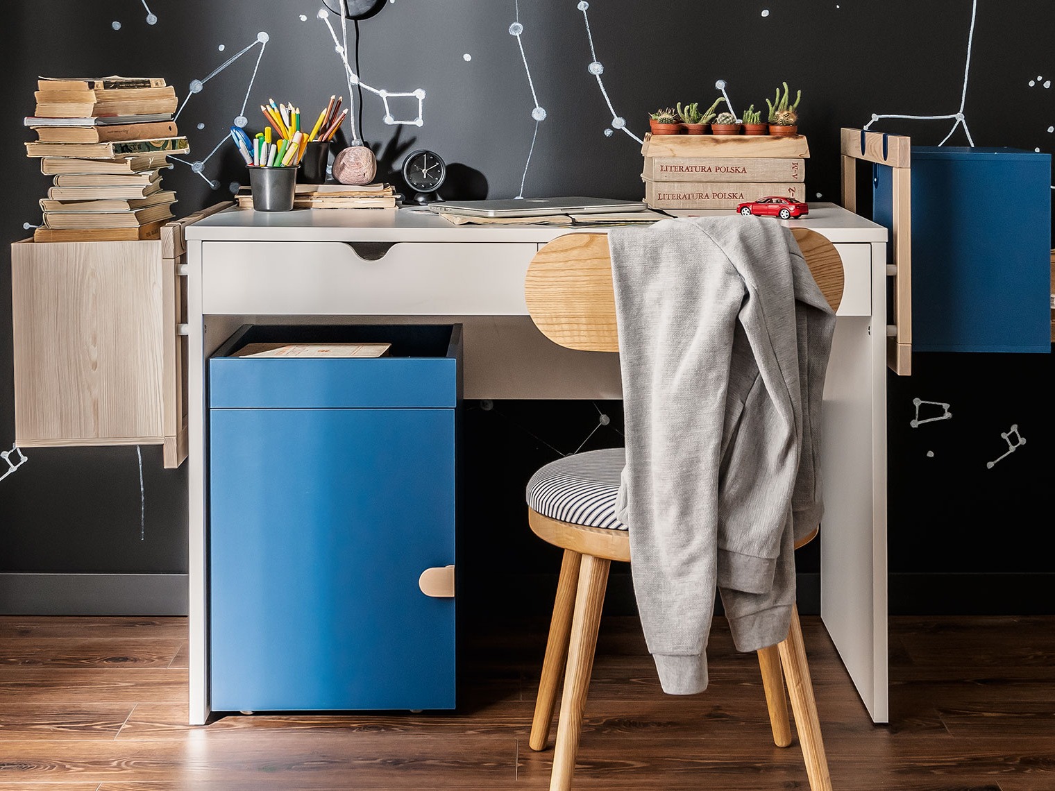 Pisalna miza Nutese 110