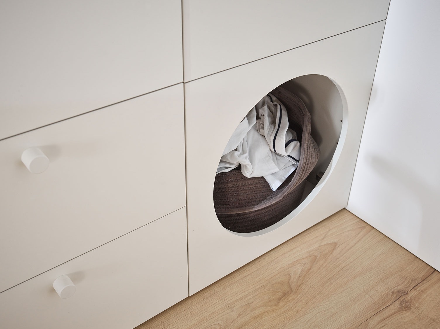 Garderobna omara Tornolo 110 (Bela + Indigo)
