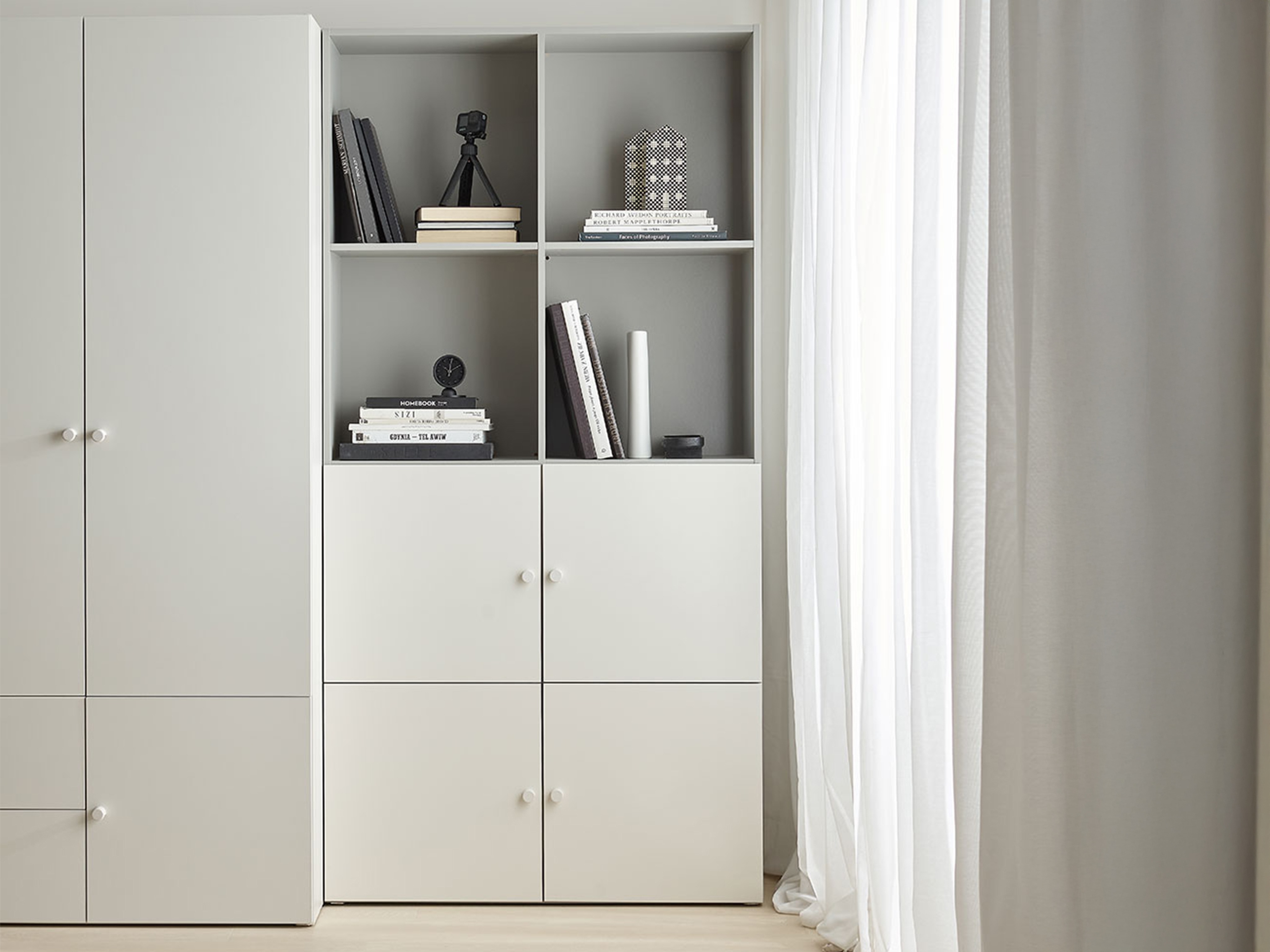 Regal Tornolo 120 (Siva + Bela)