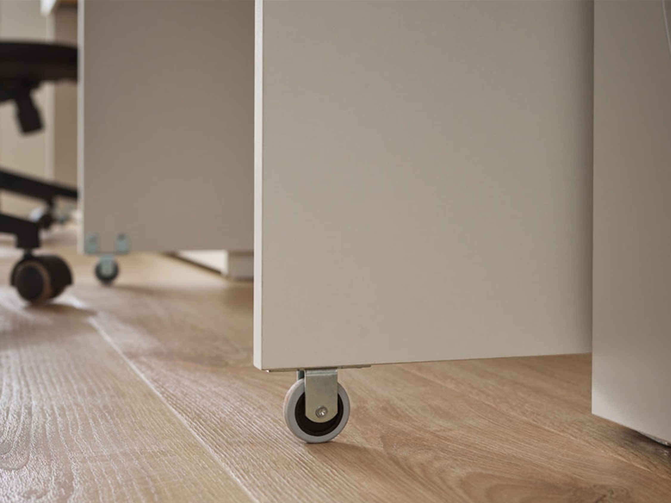 Pisalna miza Tornolo 134