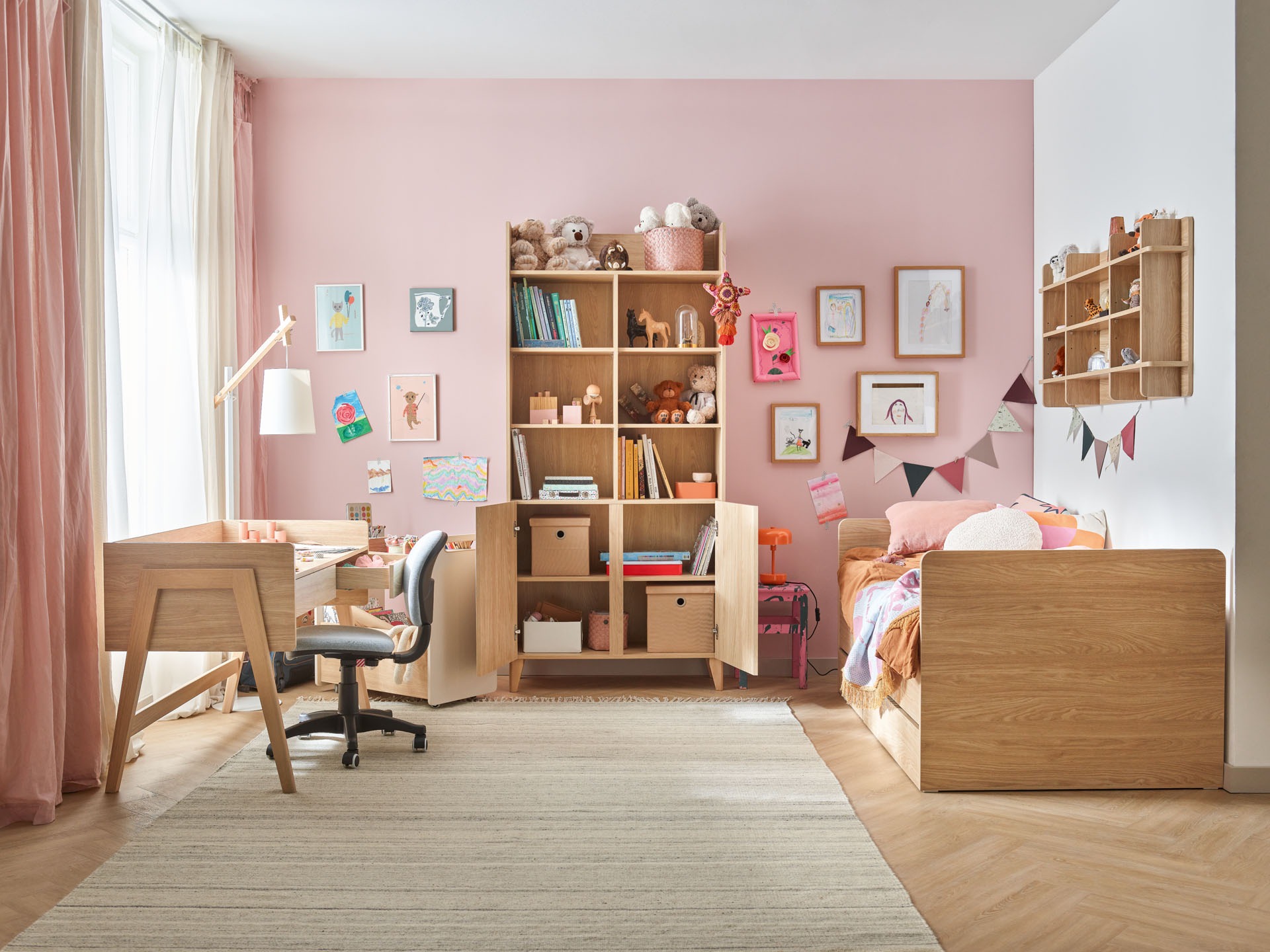 Regal Velrome 104 (Hrast)