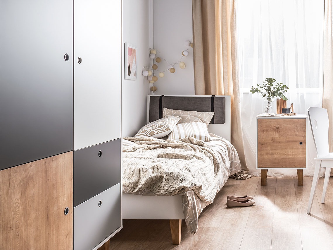 Nočna omarica Domfera 105 (Bela + Hrast)