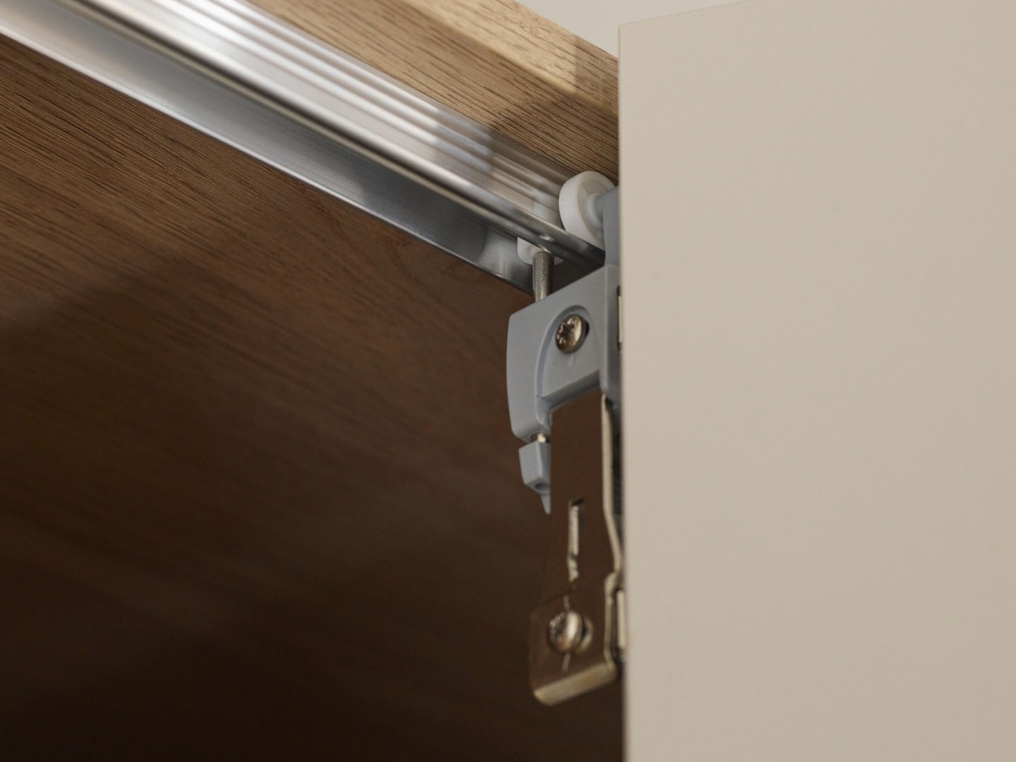 Garderobna omara Daltoro 100