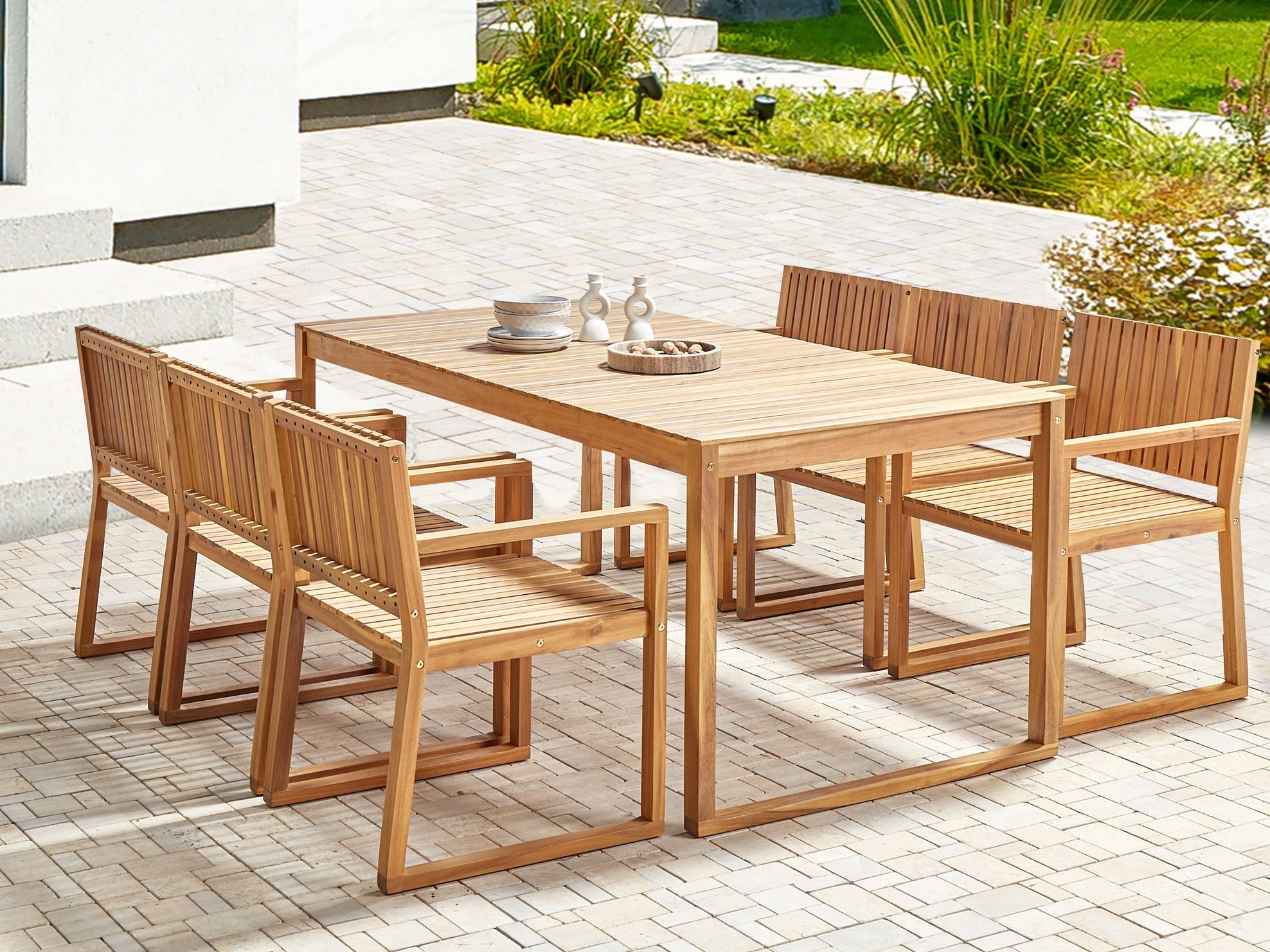 Komplet mize in stolov Berwyn 3228