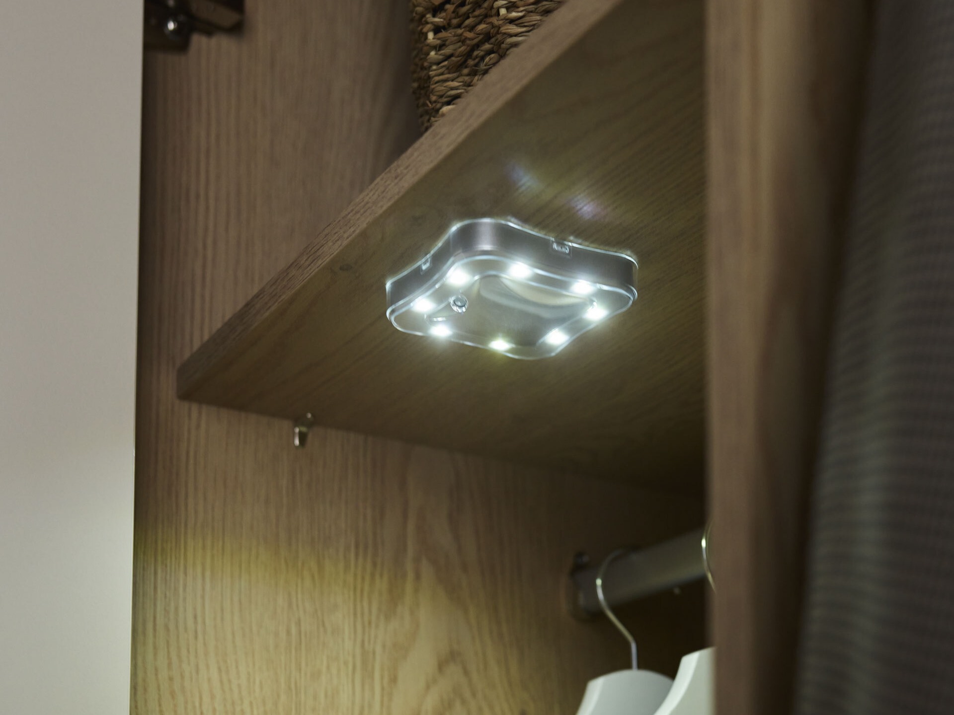 Garderobna omara Daltoro 121