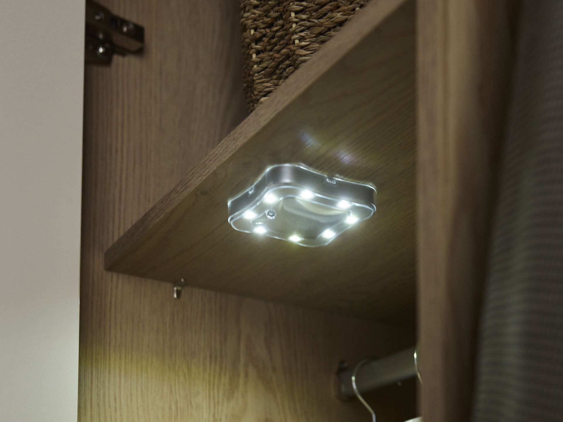 Garderobna omara Daltoro 124