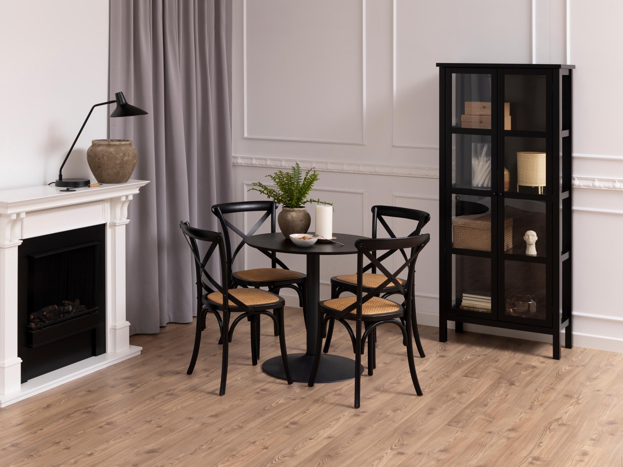 Miza Norsica 1057 (Črna + Črni pepel)