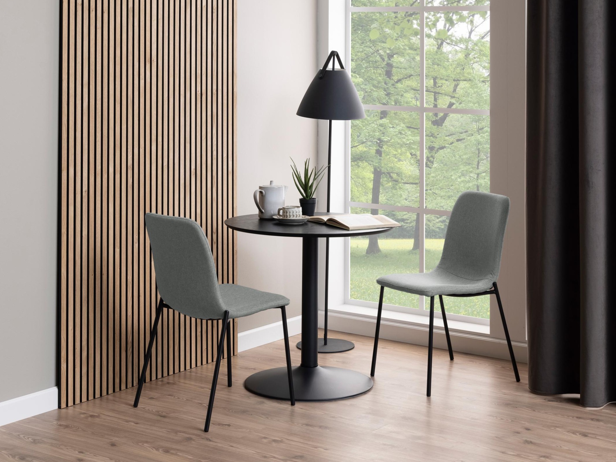 Miza Norsica 1057 (Črna + Črni pepel)