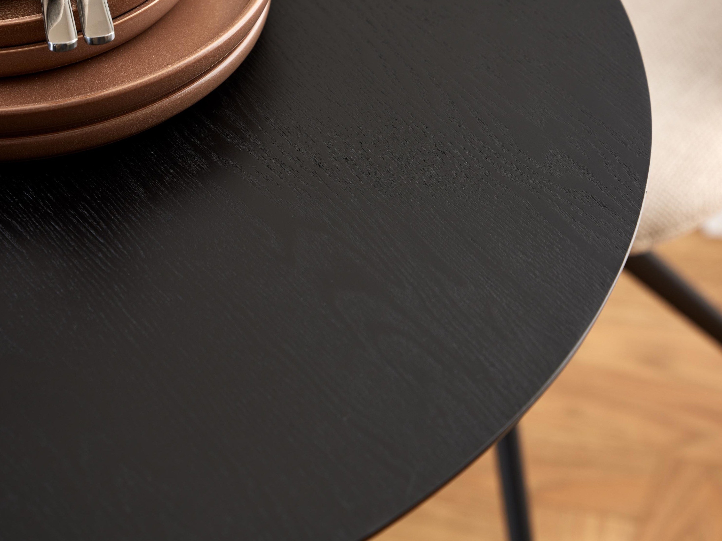 Miza Norsica 1057 (Črna + Črni pepel)