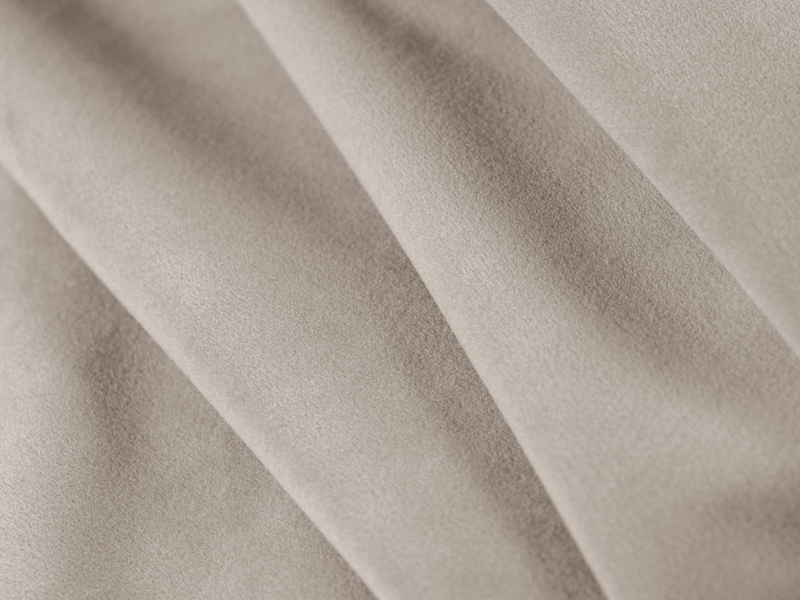 Kavč Nolala 101 (Salvador 01)