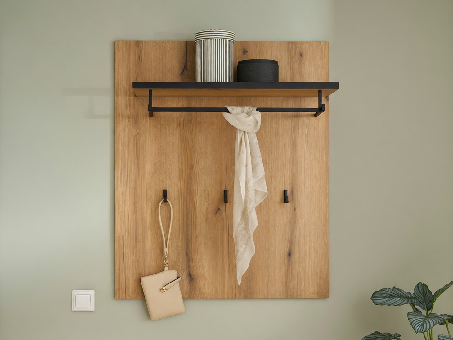 Obešalnik Mondala 105