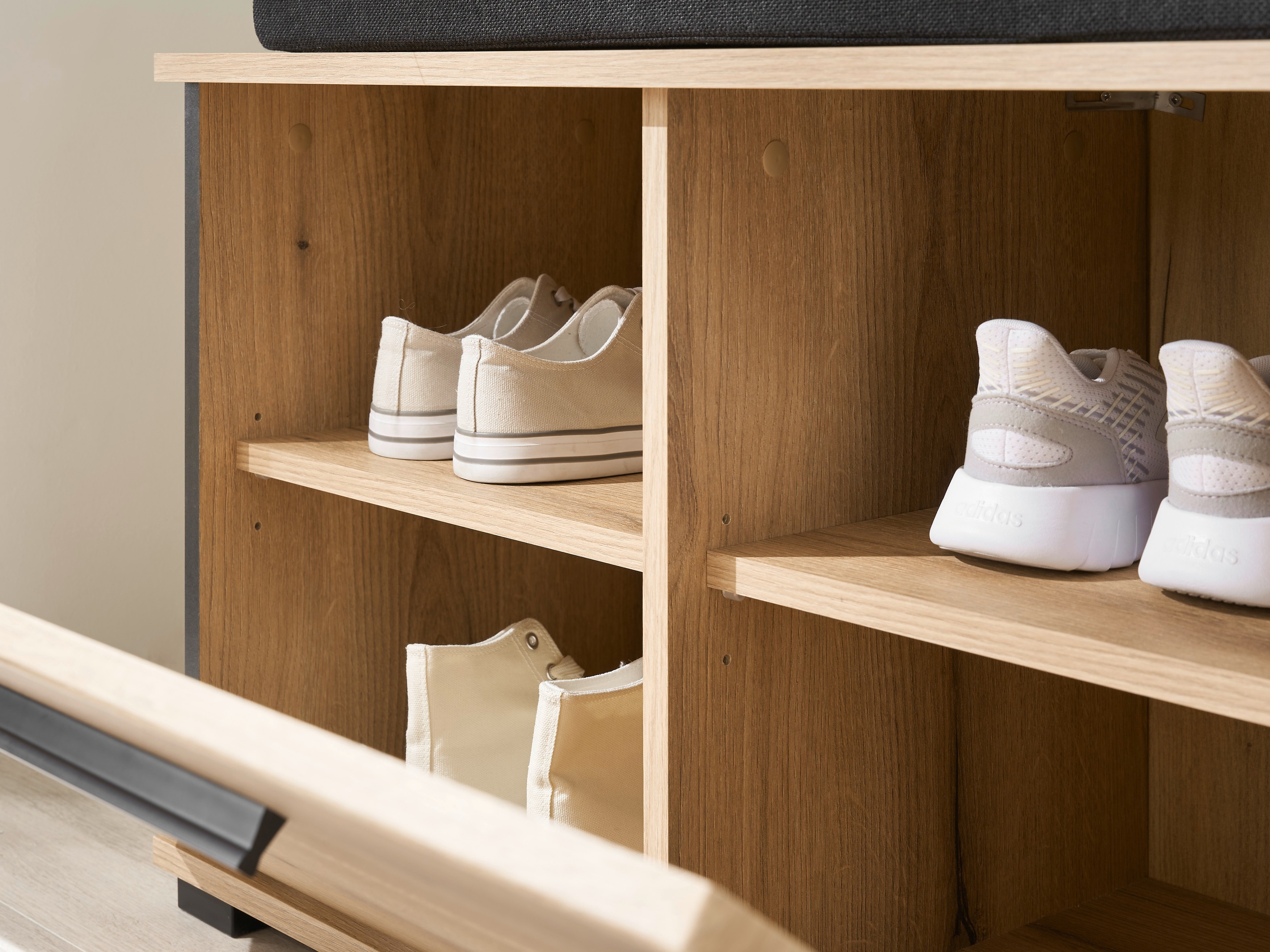 Komplet za predsobo Mondala 111