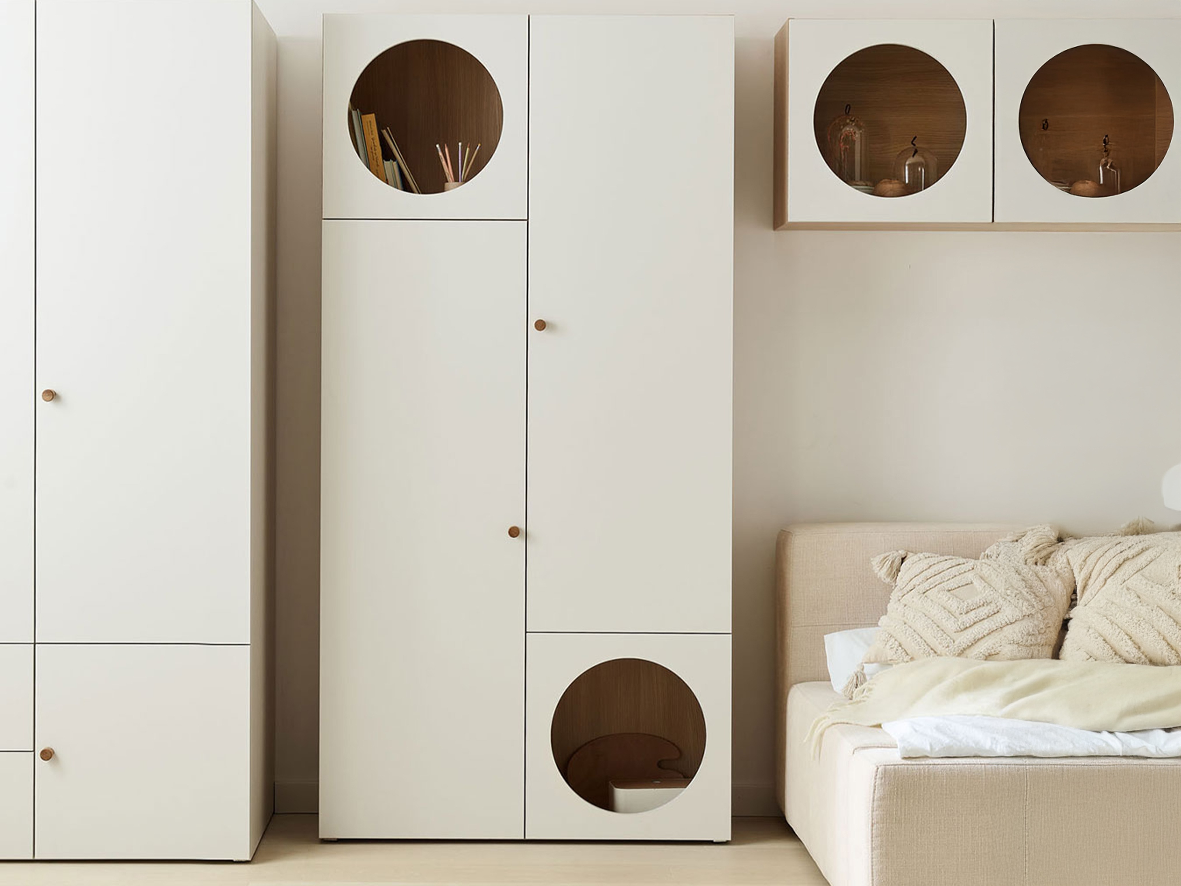 Regal Tornolo 106 (Hrast svetla + Bela)