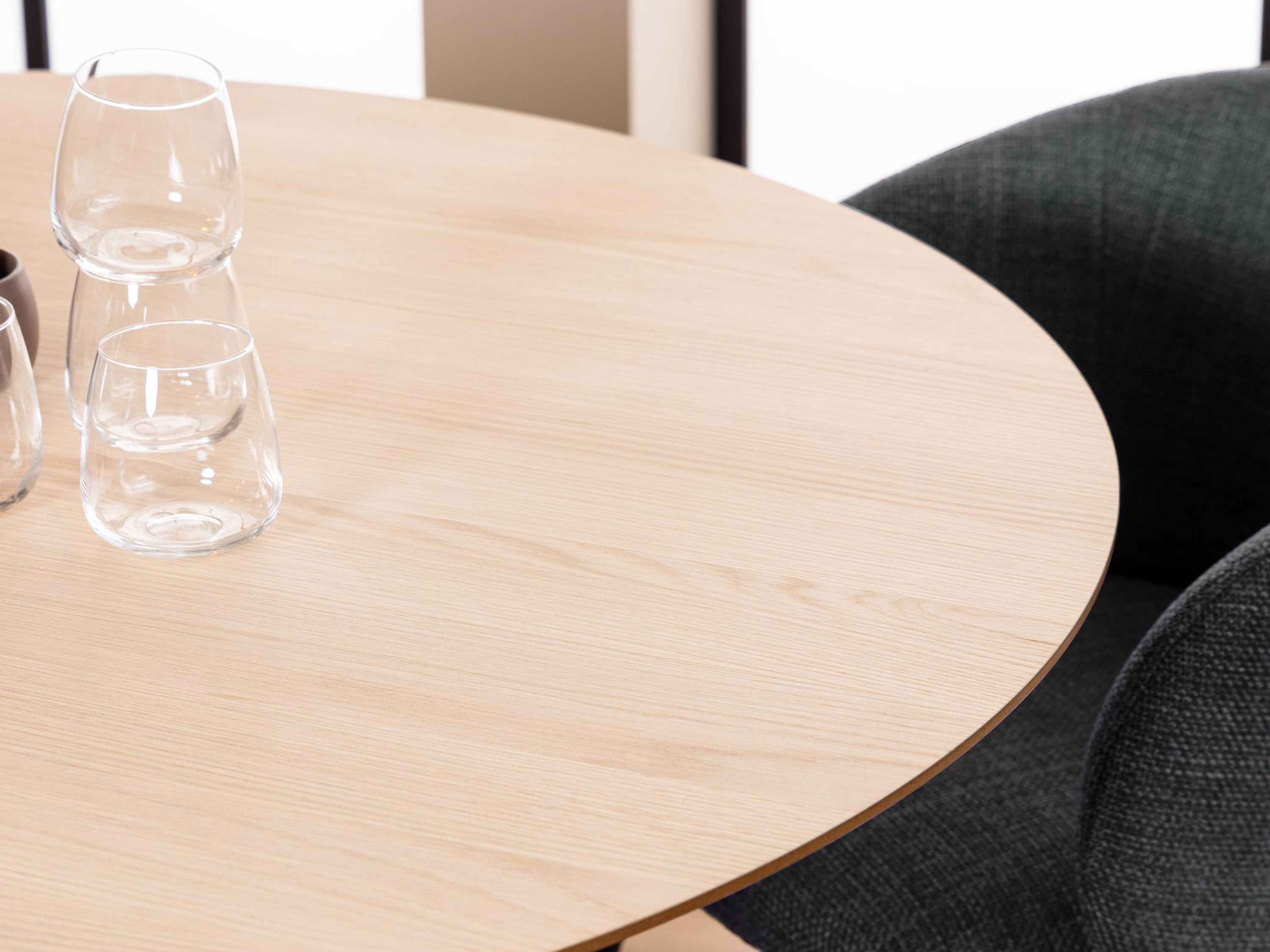 Miza Norsica Ruvmeru 106