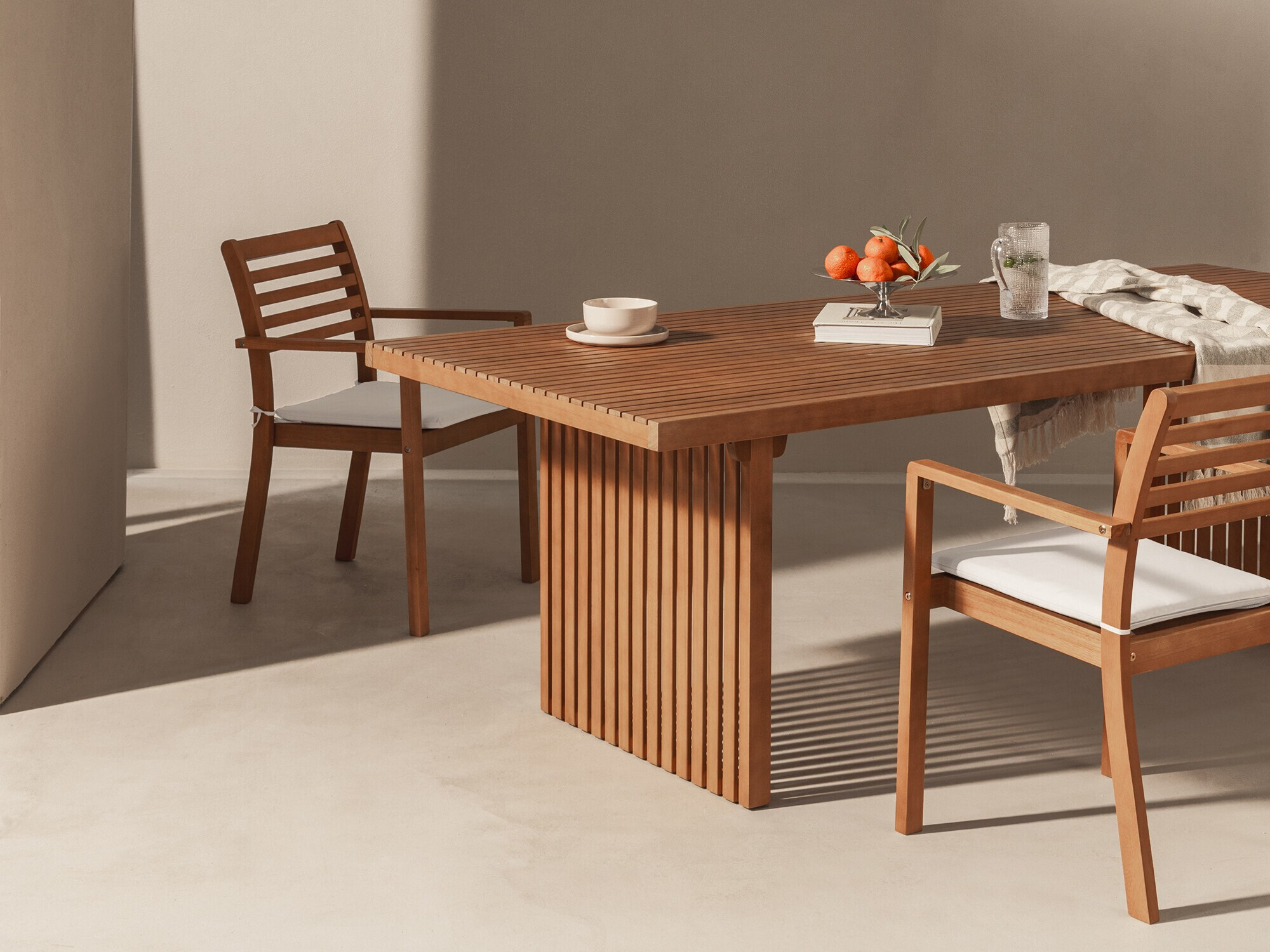 Vrtni stol Burleson 669 (Bež + Tikovina)