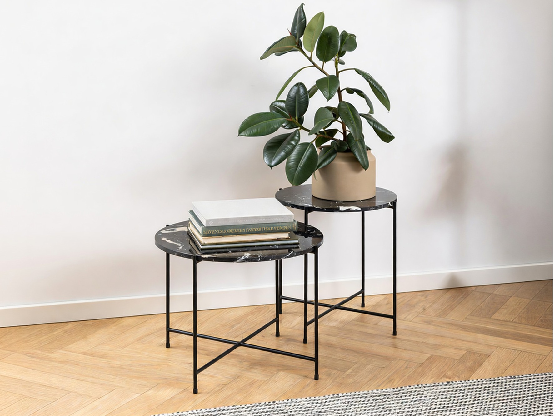 Stranska mizica Norsica 609 (Črni marmor + Črna)