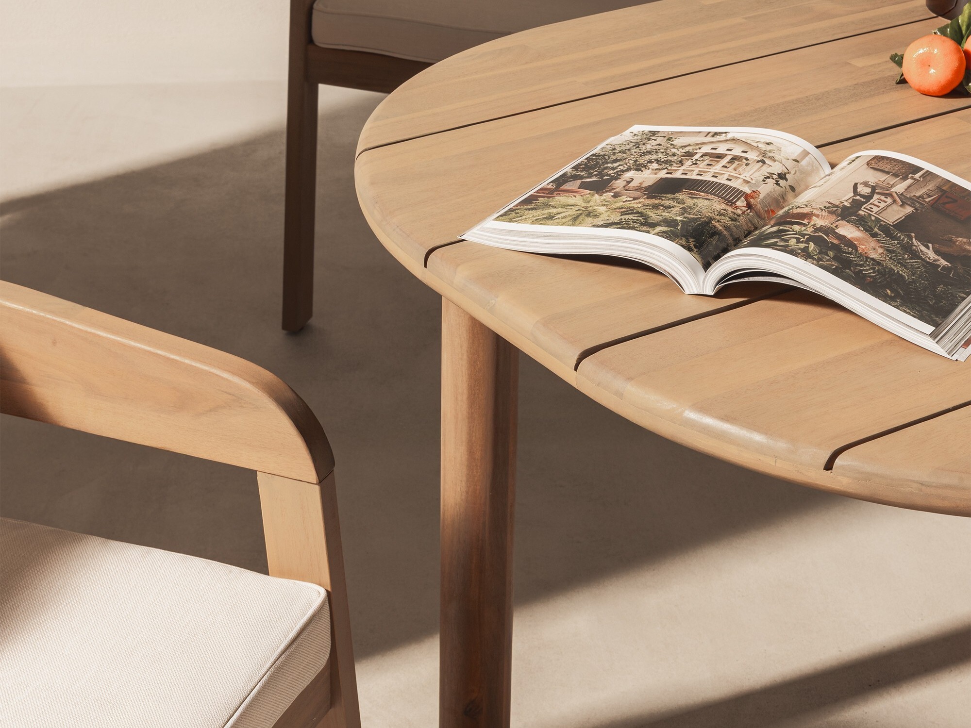 Komplet mize in stolov Burleson 702