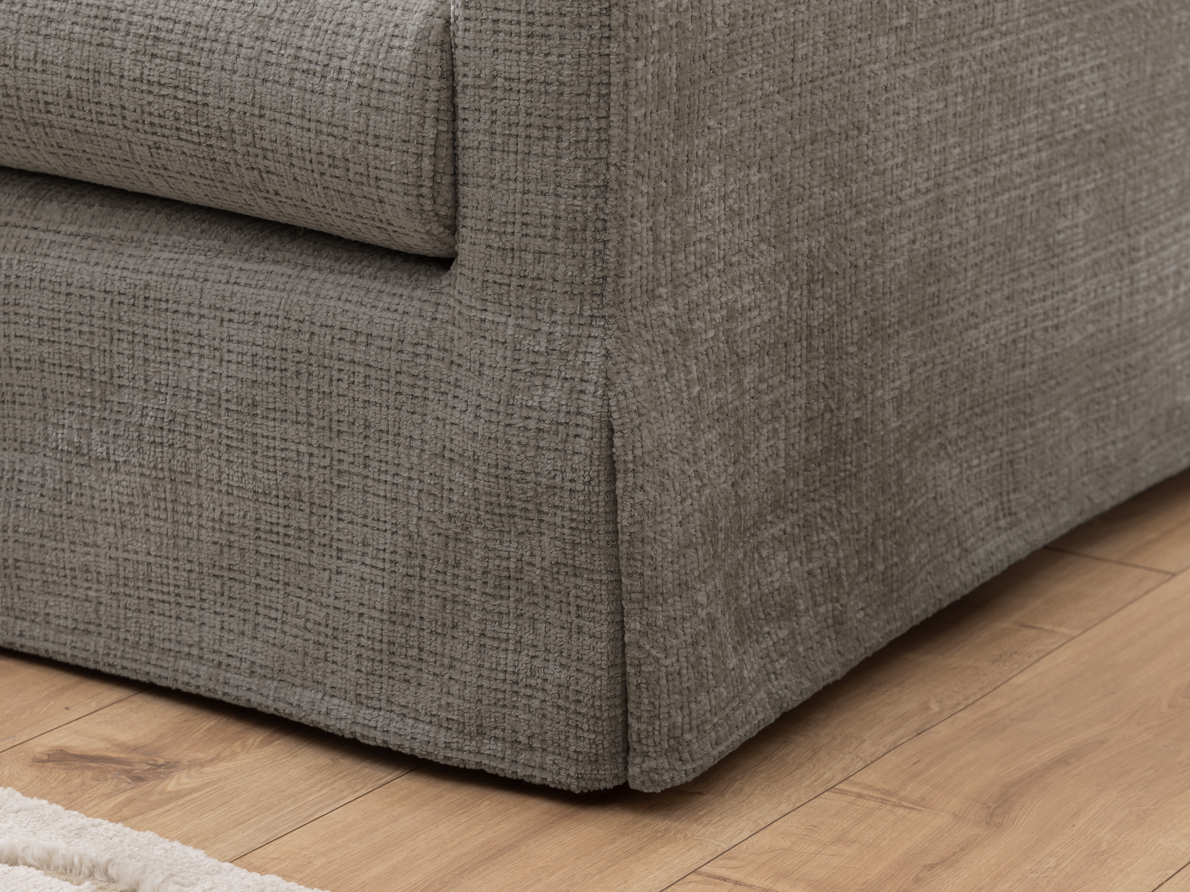 Kavč Rocklin 191 (Cremona 24)