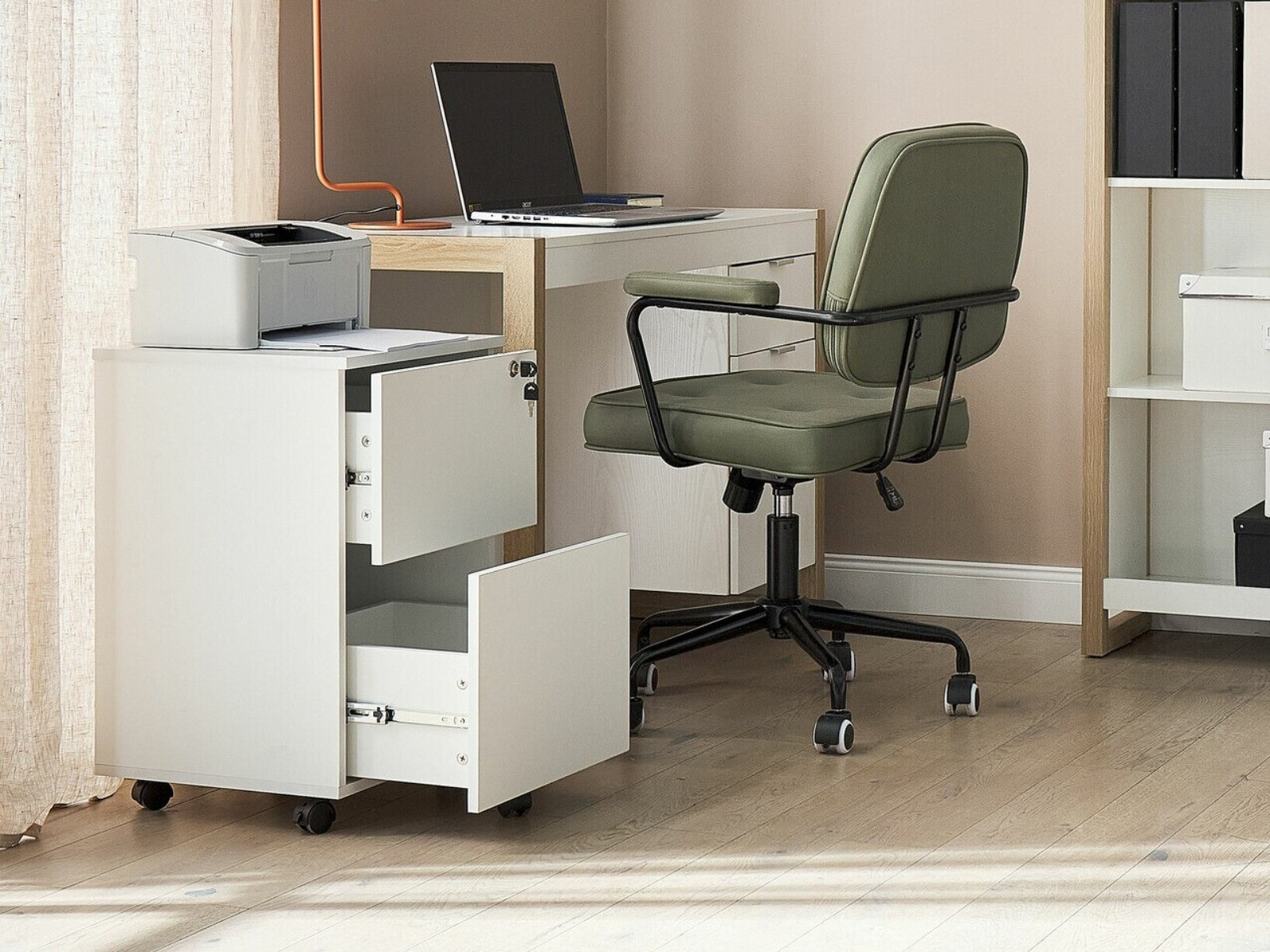 Predalnik Berwyn 3281 (Bela)